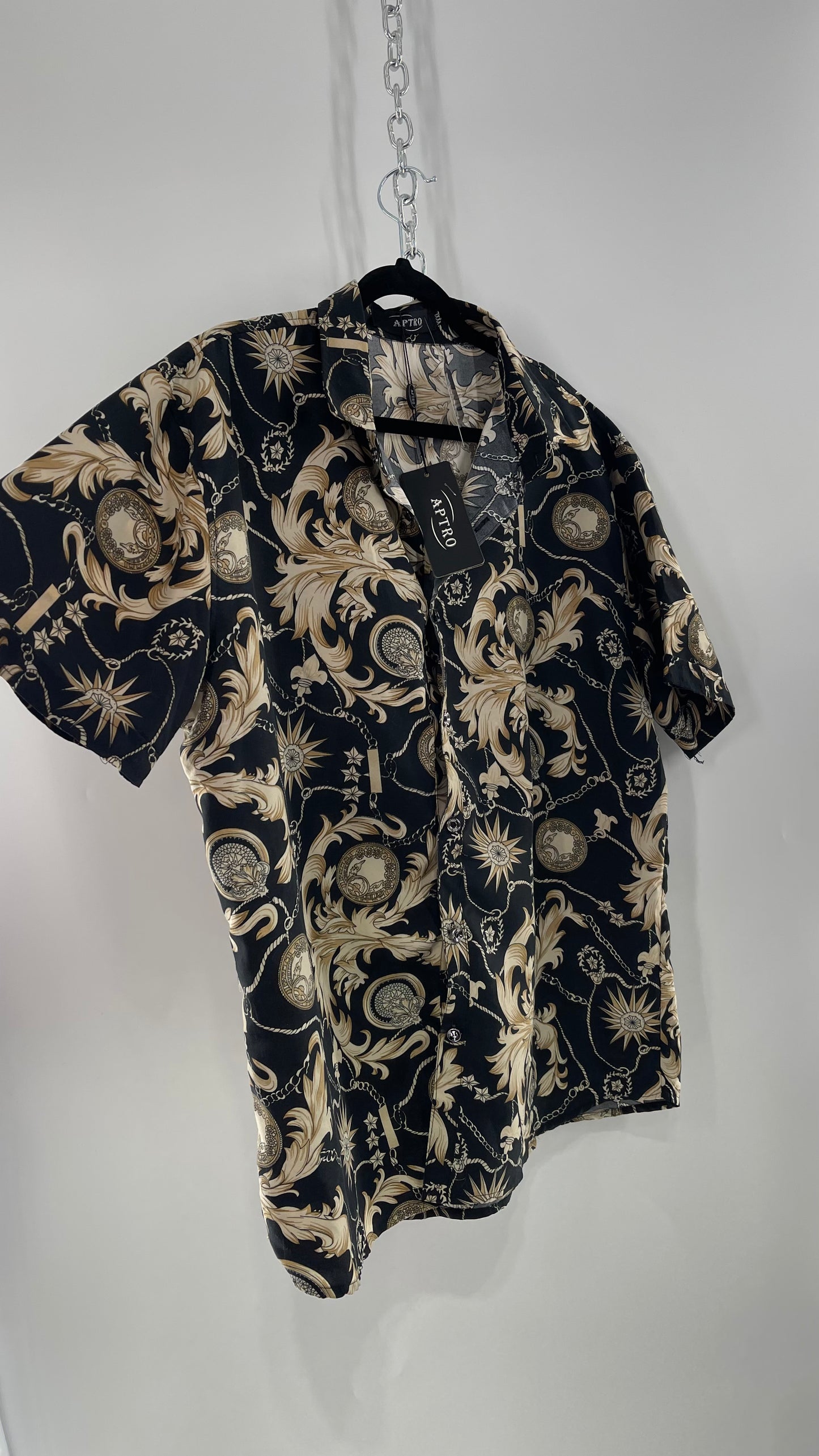 APTRO Black and Gold Brocade Short Sleeve Button Up with Tags (XXXL)