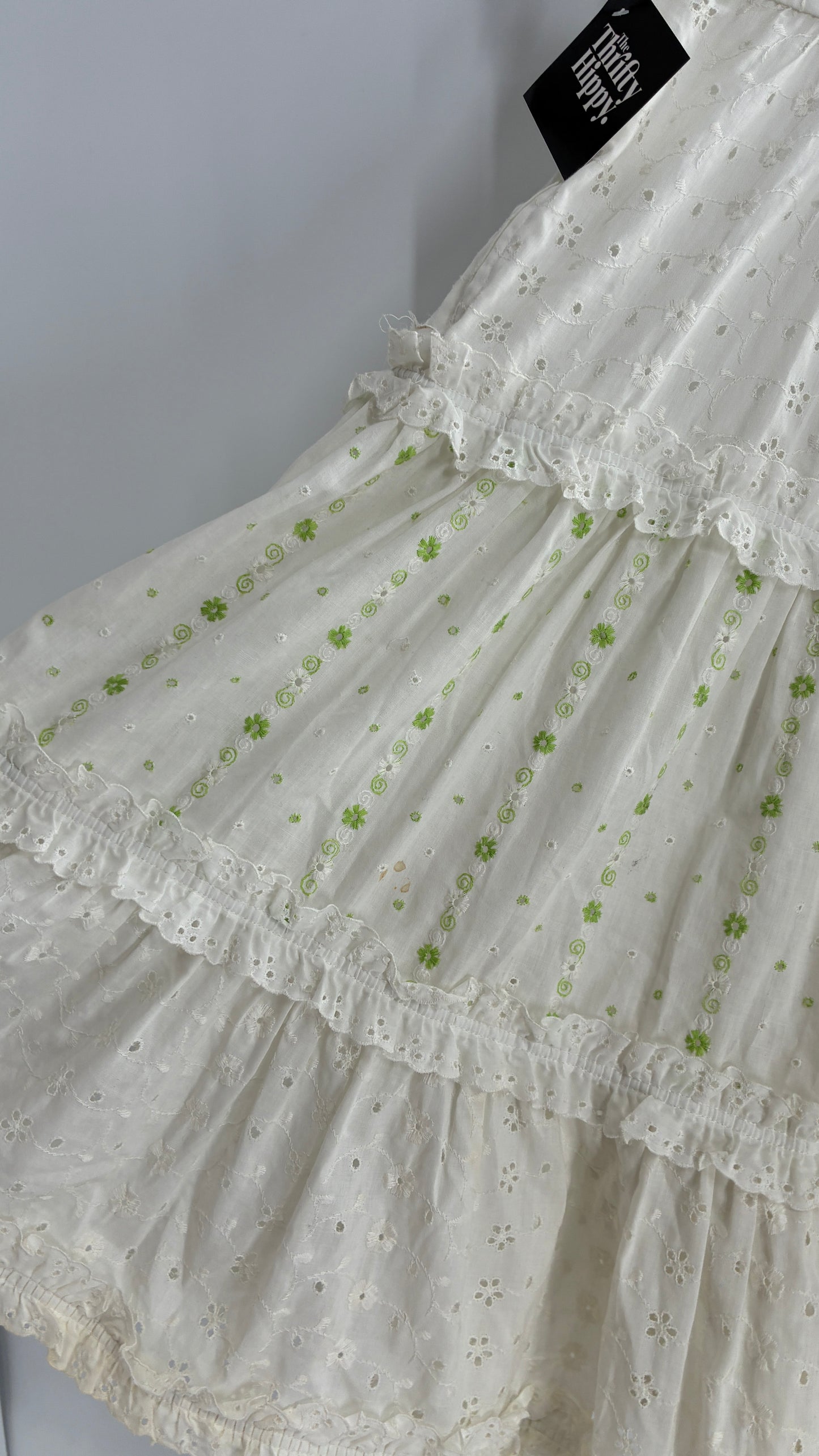 Vintage White Eyelet Lace Tiered Skirt with Ruffled Lace and Green Floral Embroidery (XS)