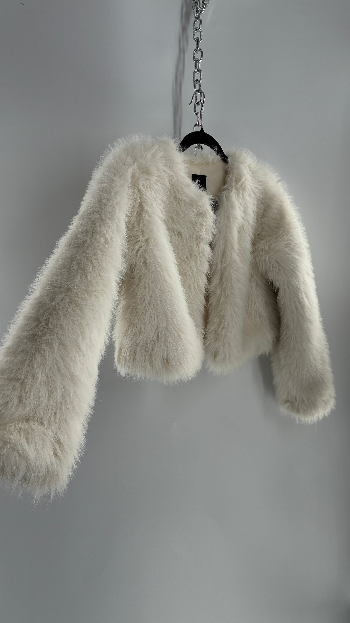 White Fluffy Cropped Jacket (Y14/XS/S)