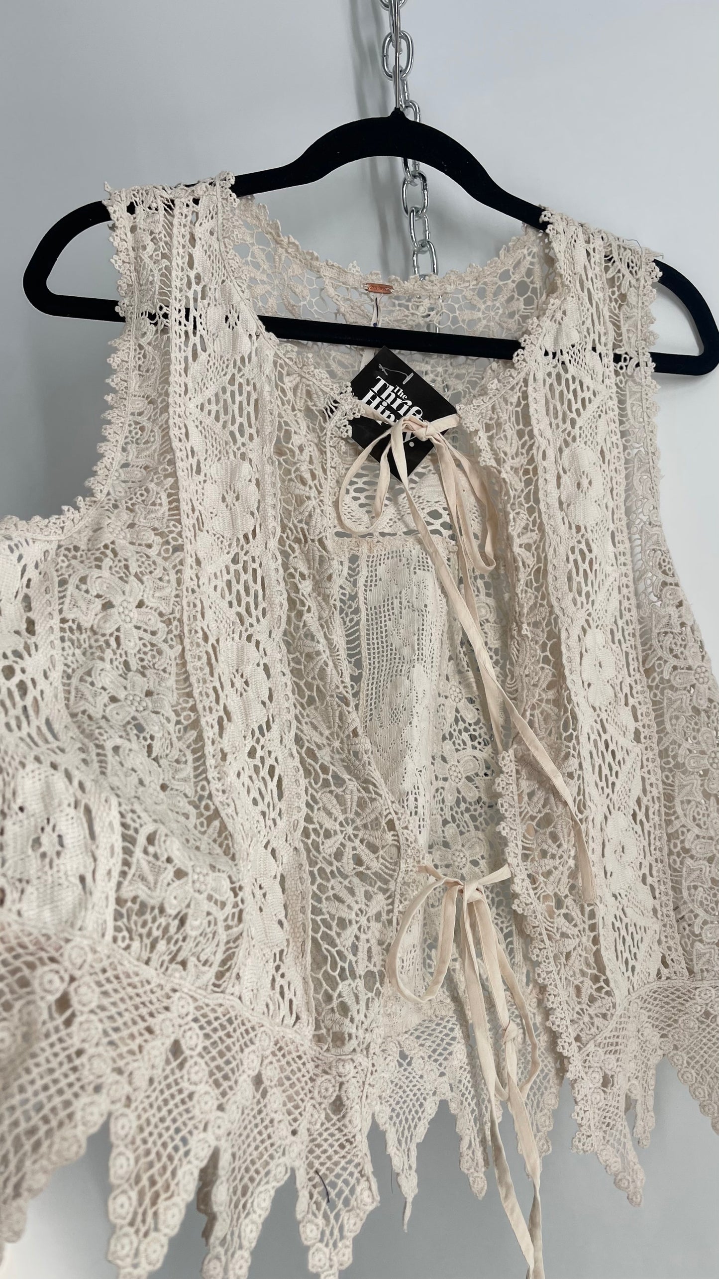Free People Off White Lace Crochet Vest/ Tie Bust Sleeveless Top (Medium)