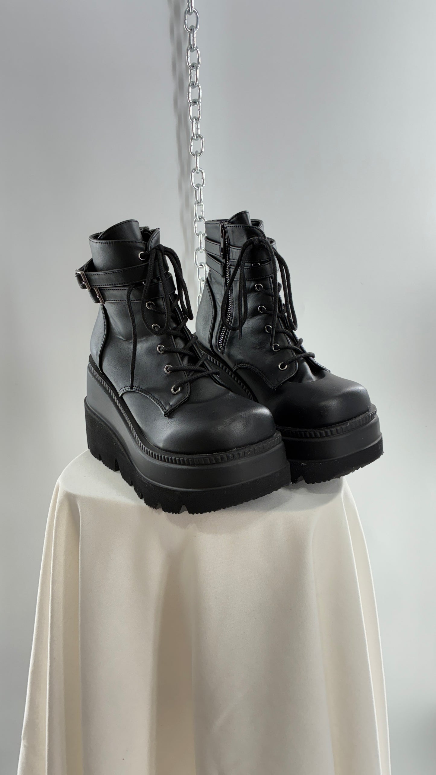 DEMONIA Shaker-52 Black Platform Wedge Combat Boots (9)