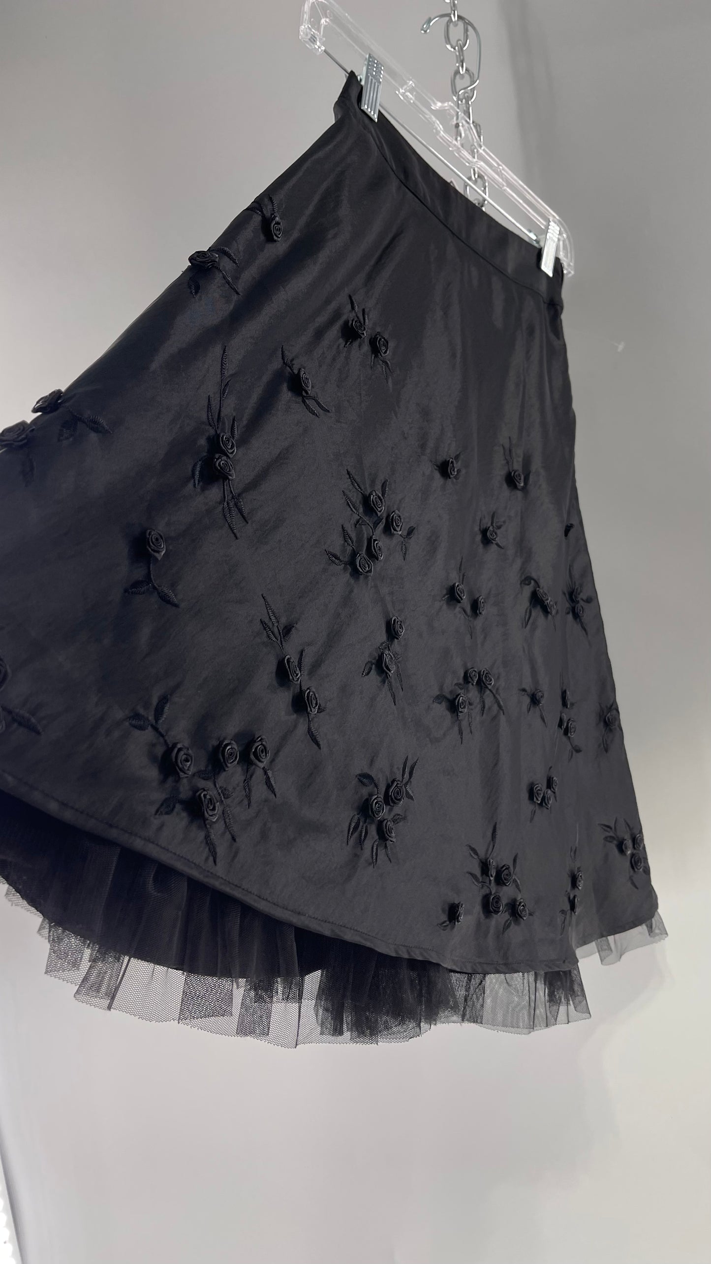 Vintage Josephine Chaus Petite Black Skirt with Rosettes and Mesh Underlay (6P)