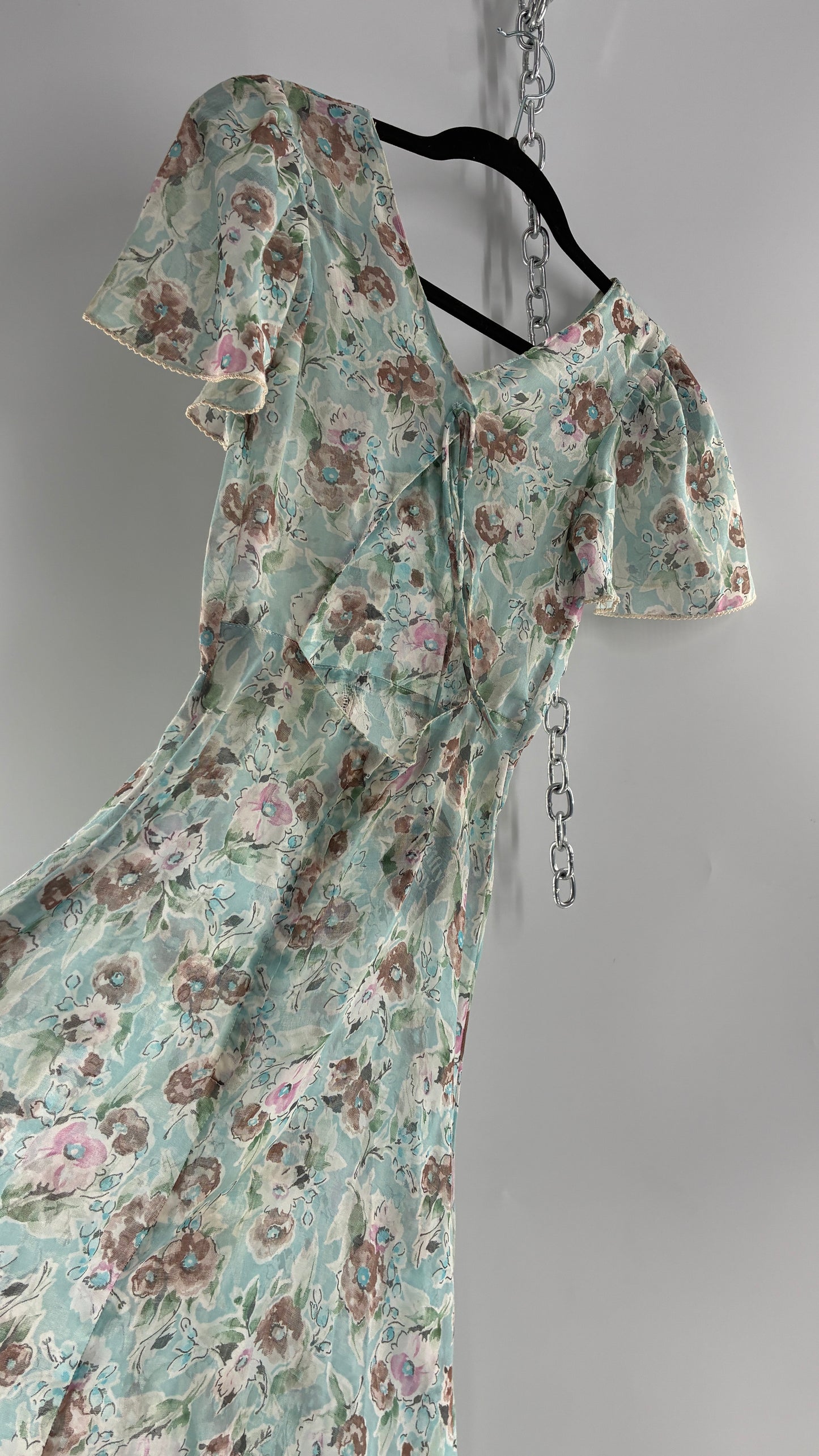 Handmade Vintage PLAIN JANE 1970s Voluminous Floral Gown with Bust Detail and Open Back (XS)