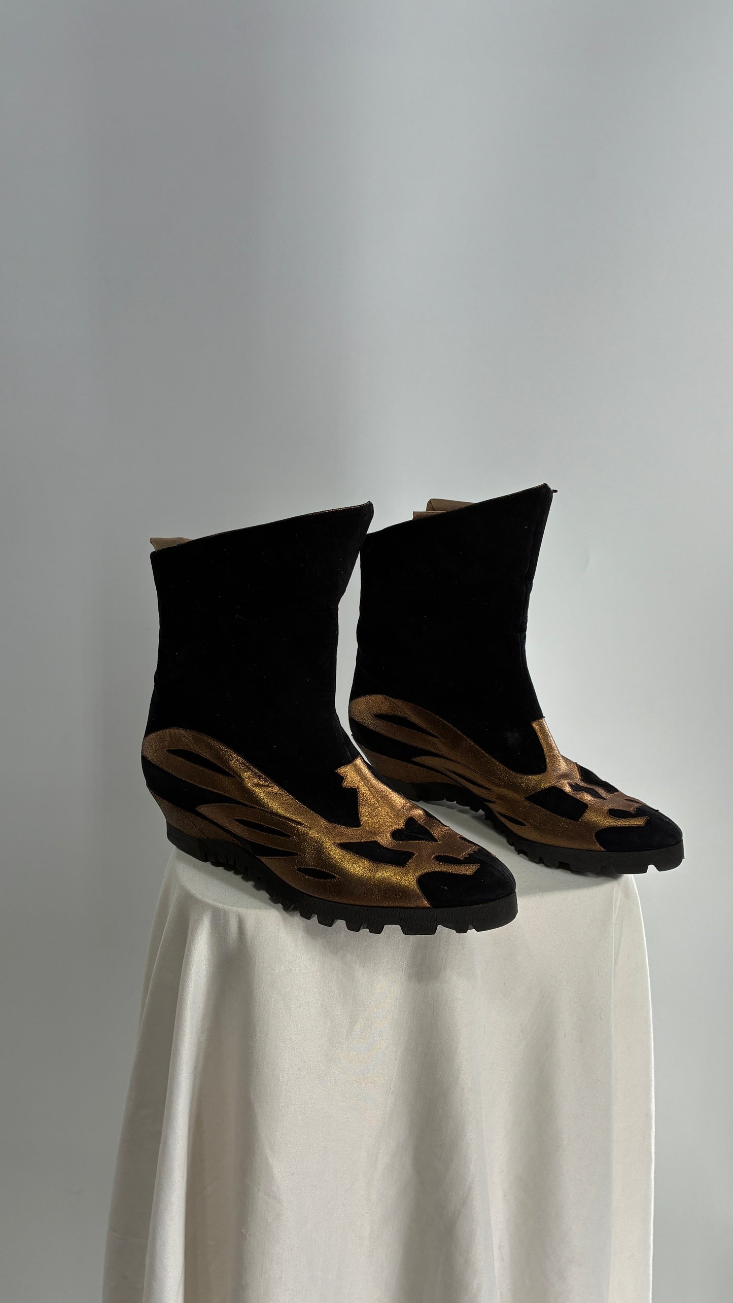 Vintage 1960s Pancaldi for MARLOWE Black Suede Gold/Bronze Appliqué Patchwork Pointed Toe Boot (38.5)