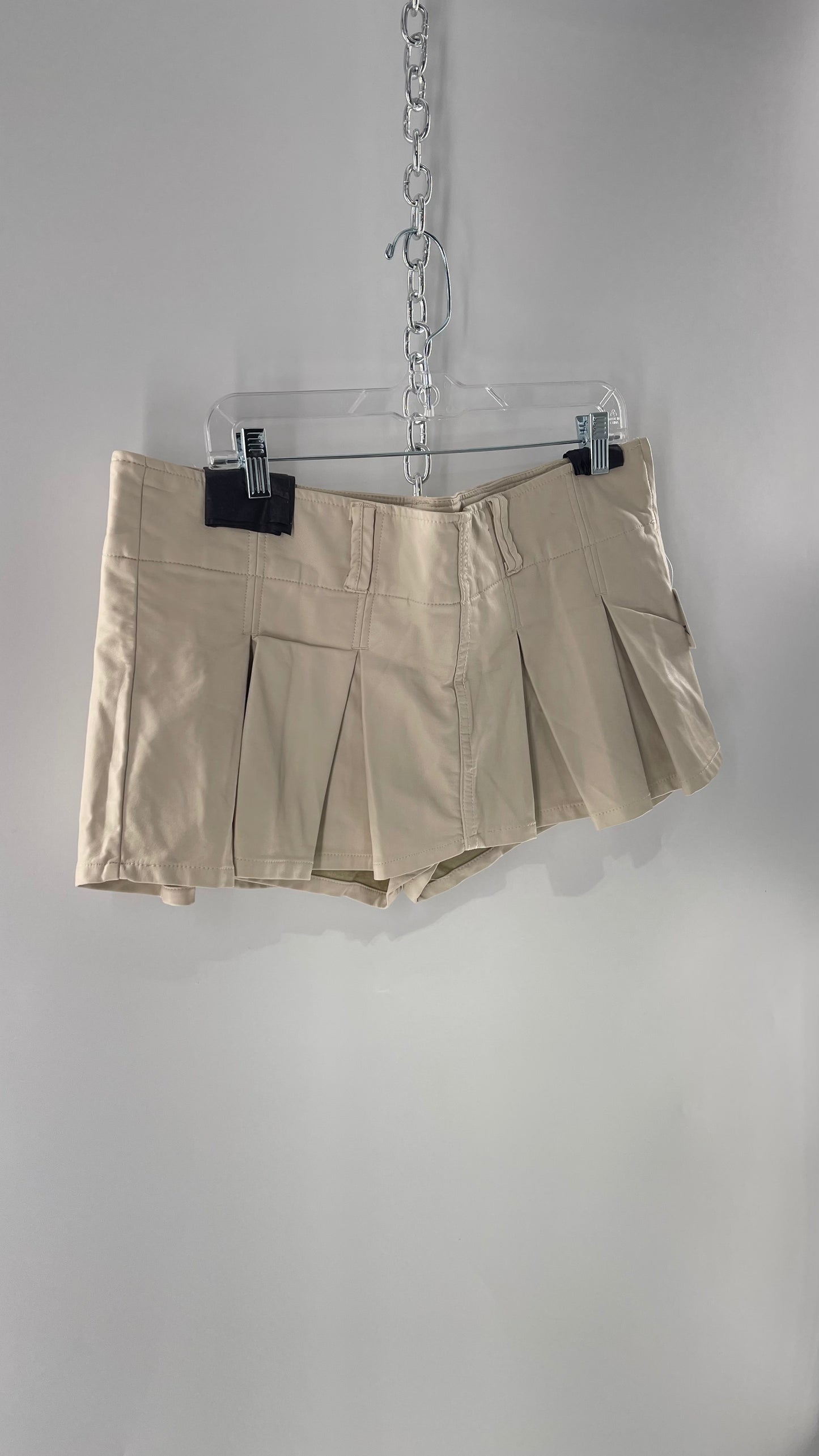 Free People Off White Pleated Vegan Leather Ultra Micro Mini Skirt with Hidden Built in Shorts (12)
