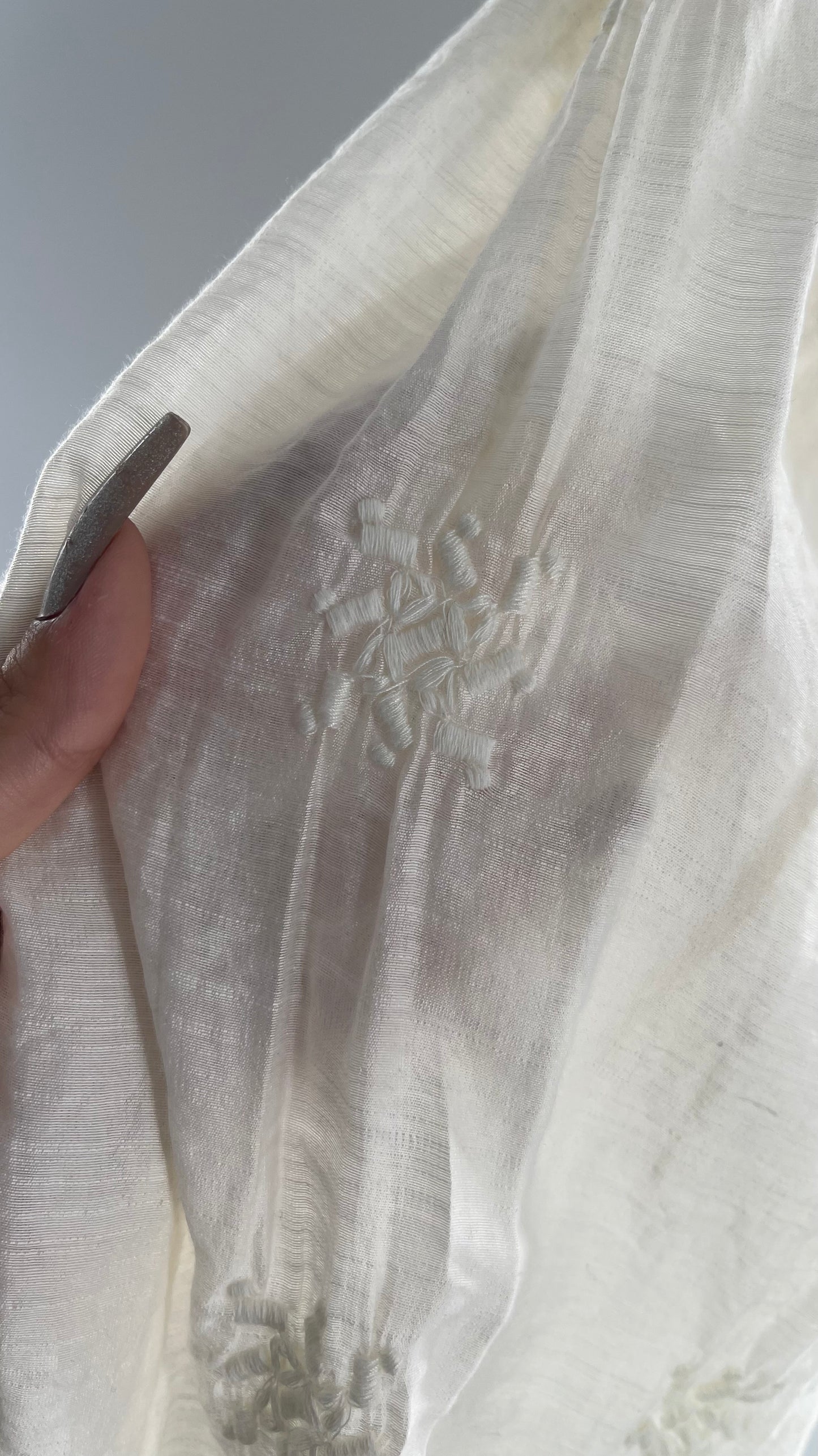 Free People White Cotton Bubble Sleeve Blouse with Embroidered Details (Medium)