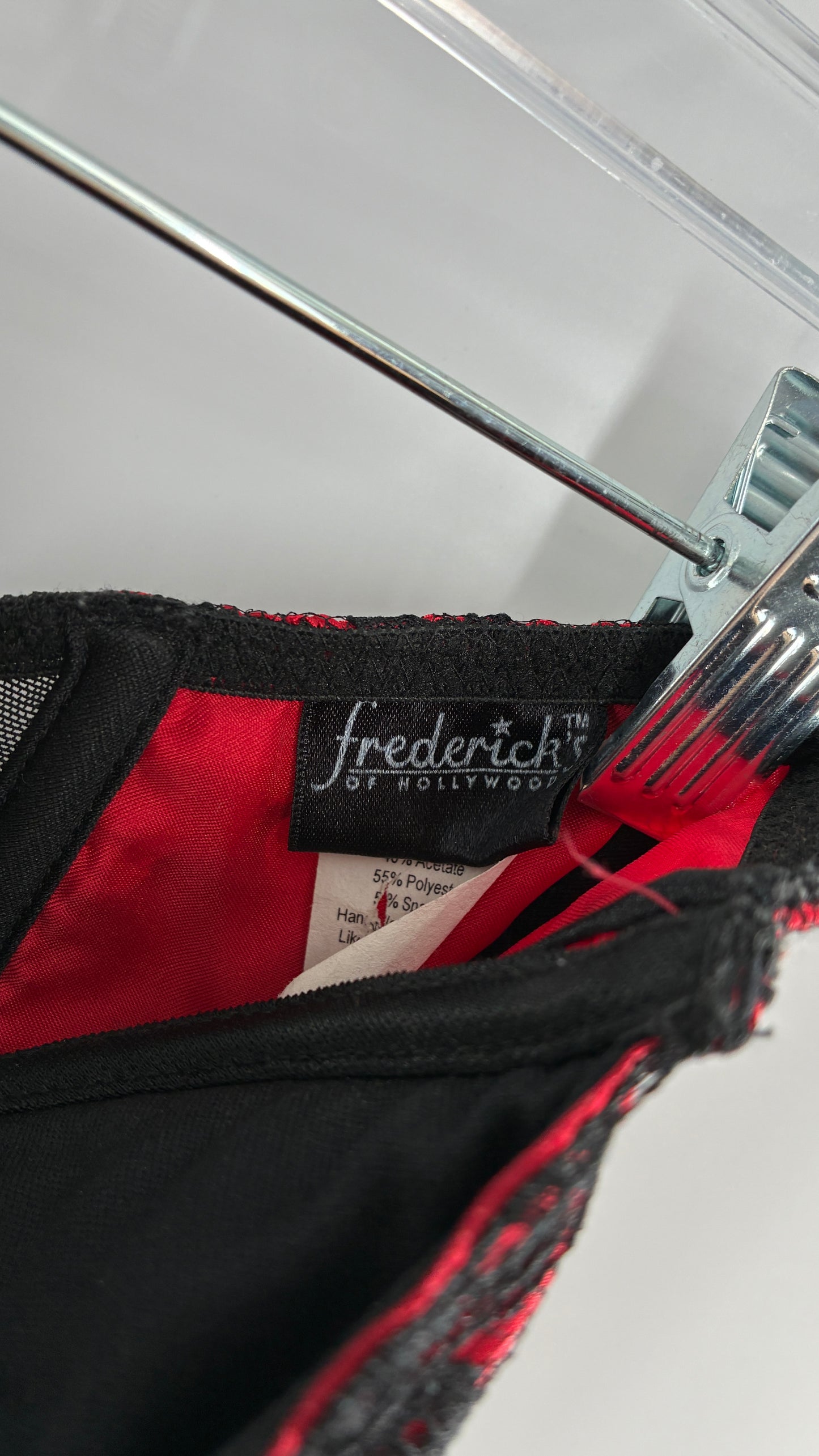 Vintage Frederick’s of Hollywood Red Black lace Overlay Corset with Bows and Ribbon Detailing (32)