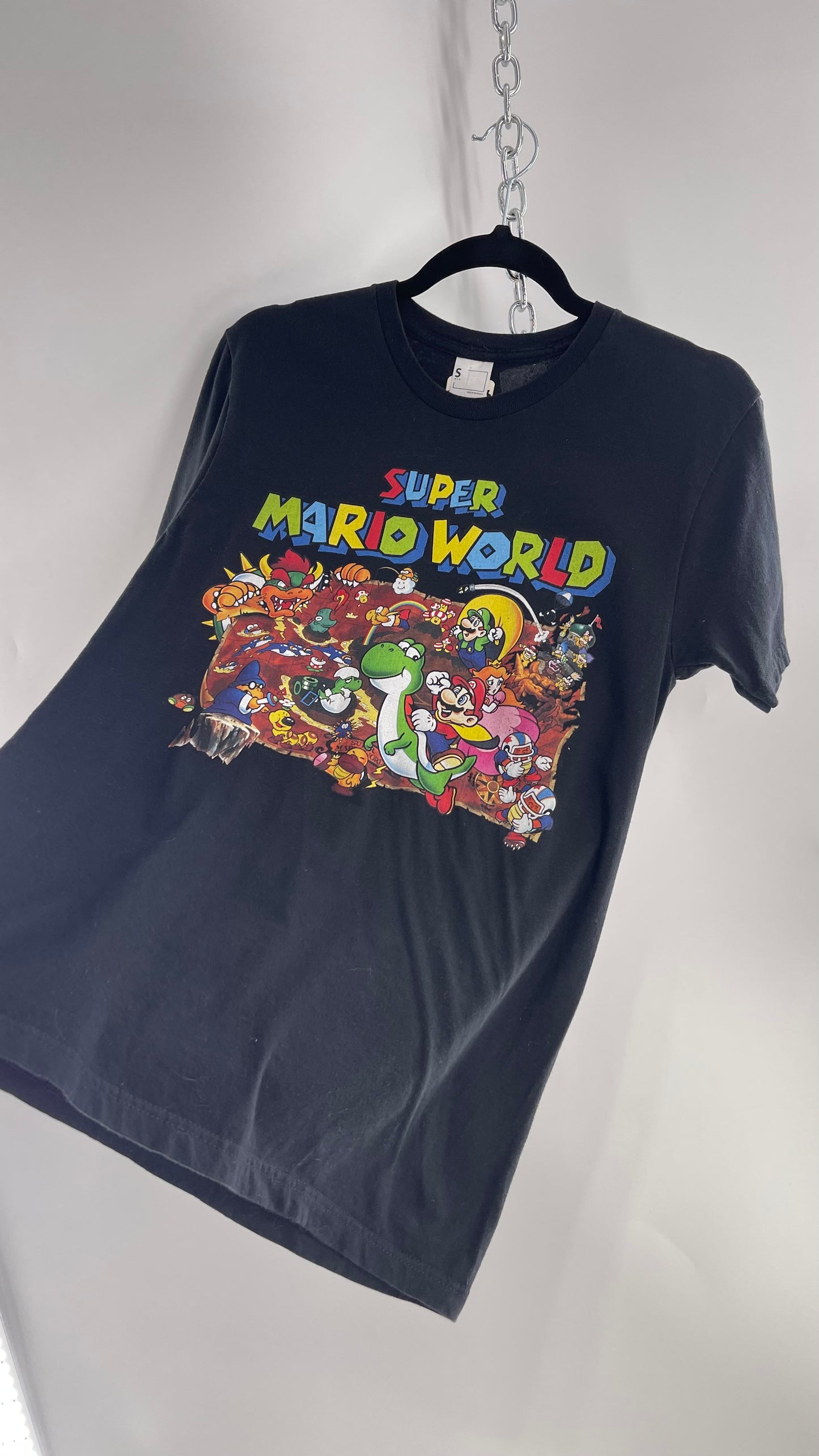 Vintage Old School Official Nintendo Super Mario T Shirt (Small)