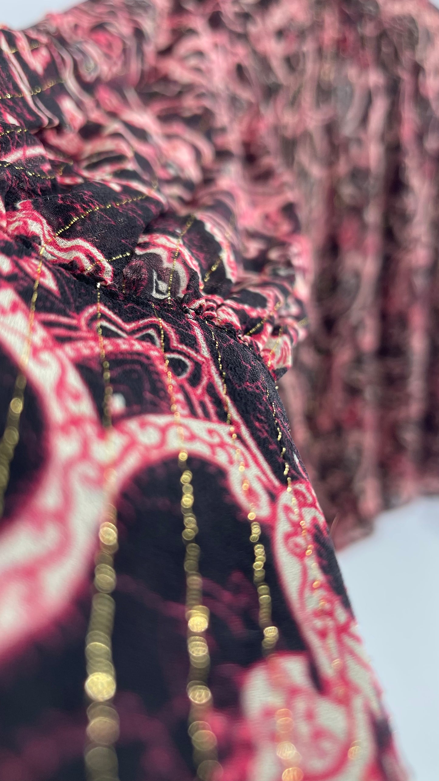 Kachel 95% Silk Black Paisley Blouse with Gold Tinsel Bessie Anthropologie (6)