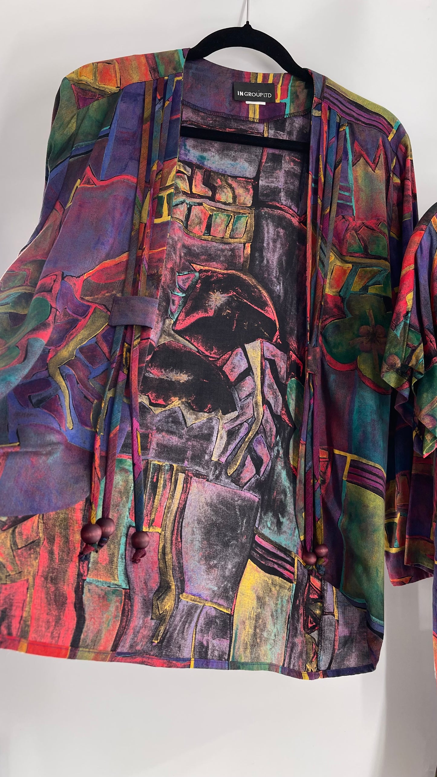 Vintage INGROUP LTD Abstract Art Girl 3pc Set -Skirt,T and Cape (2)