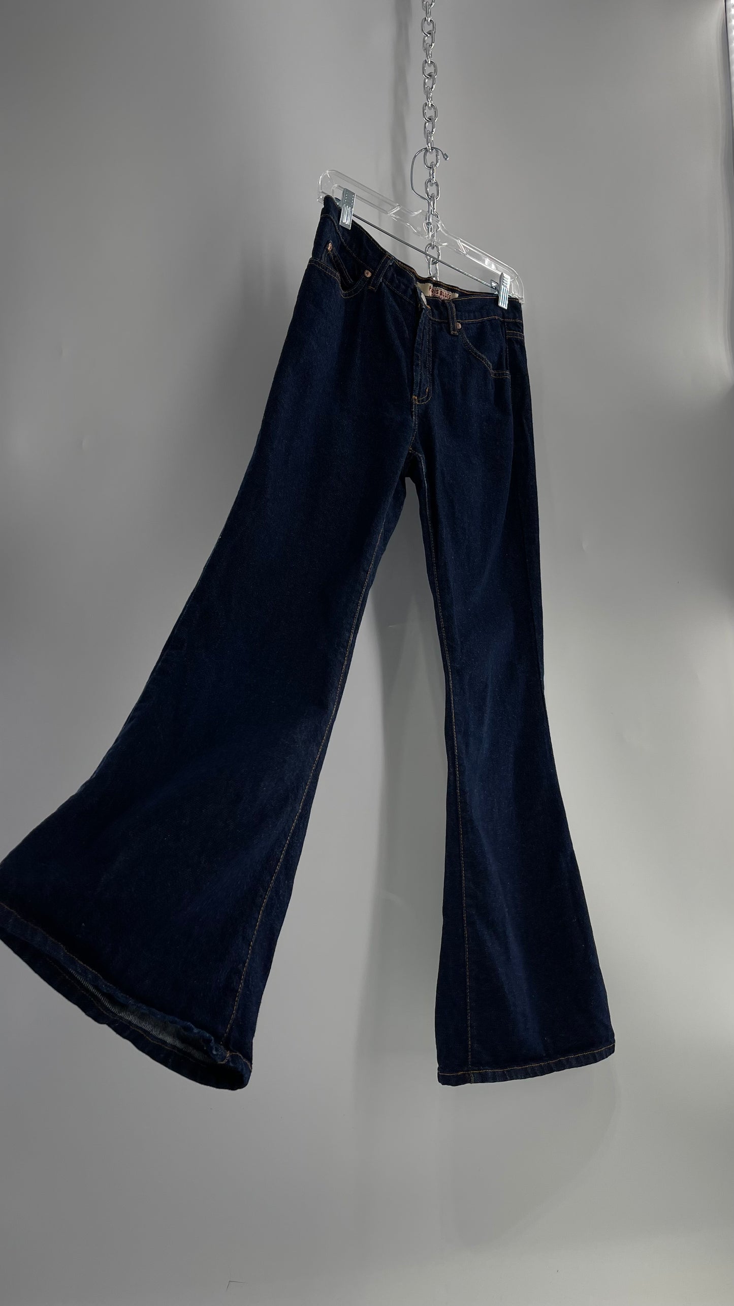Vintage PARIS BLUES Dark Wash Kick Flare Denim Jeans(5)