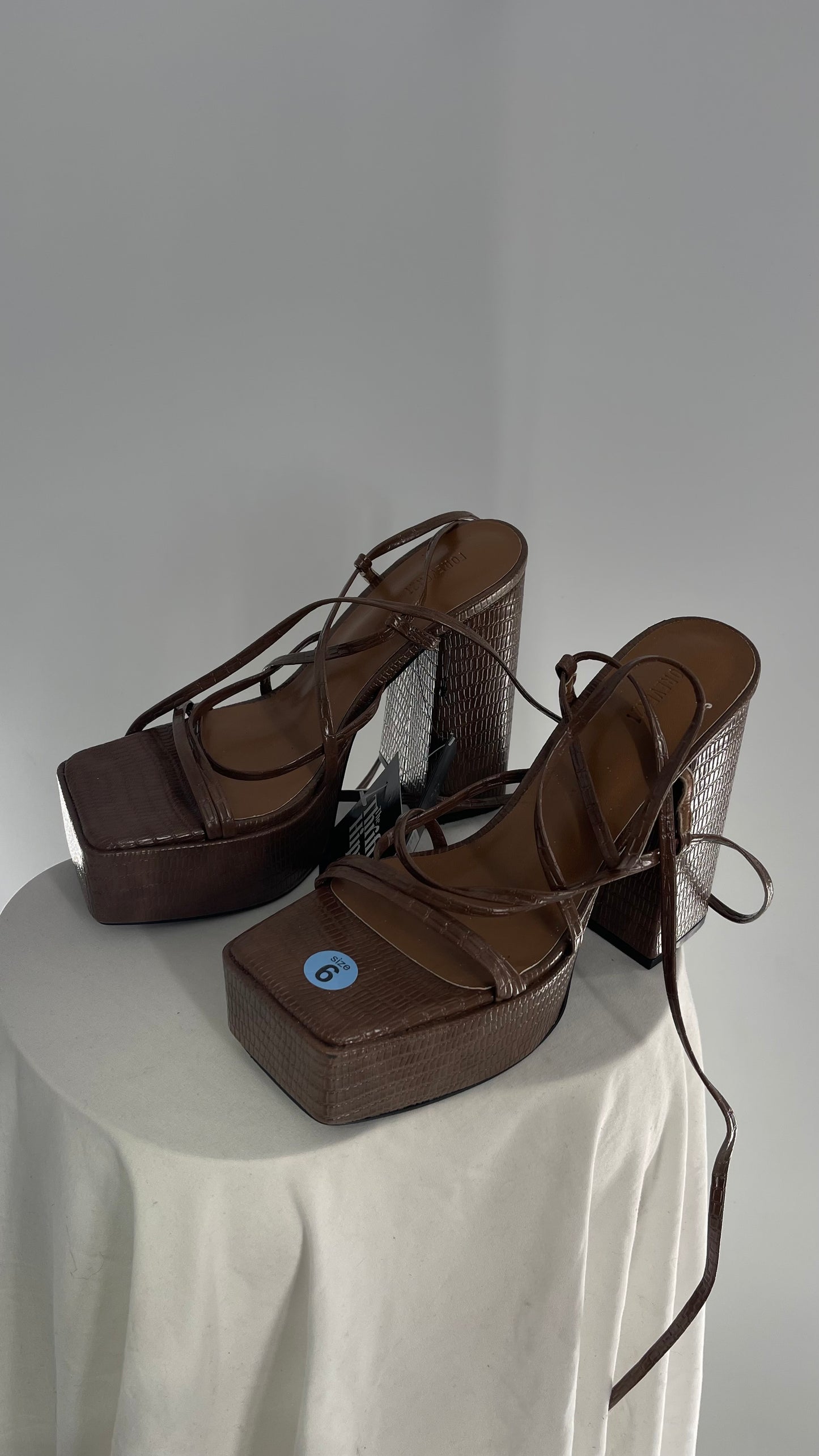 Forever 21 Brown Crocodile Embossed Platform Chunky Heel Strappy Heel (6)