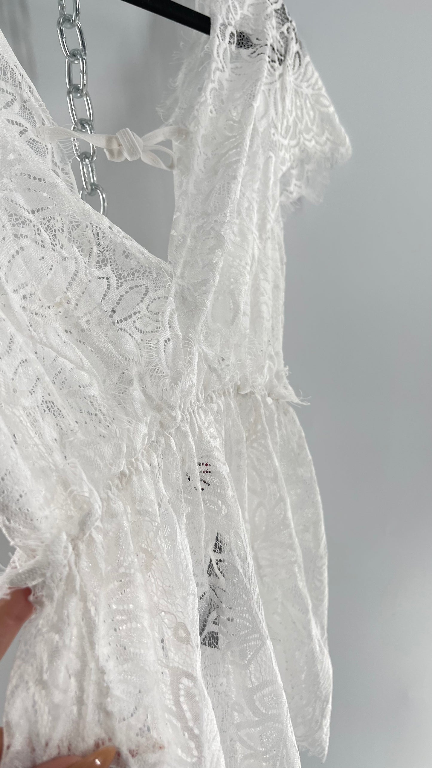 Vintage White Lace Scalloped Negligée Blouse (Small)