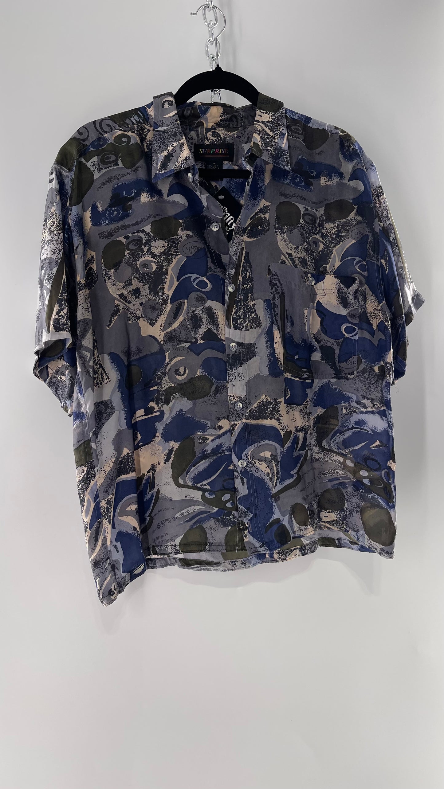 Vintage SURPRISE 100% Silk Blue Green Patterned Short Sleeve Button Up (Medium)