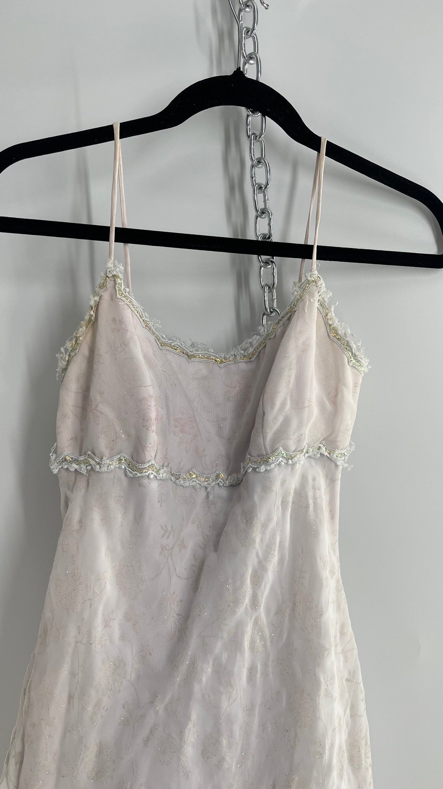 Vintage 1990s BLONDIE NITES by Jaslene Off White/Light Lilac Gown with Lace Trim (5)