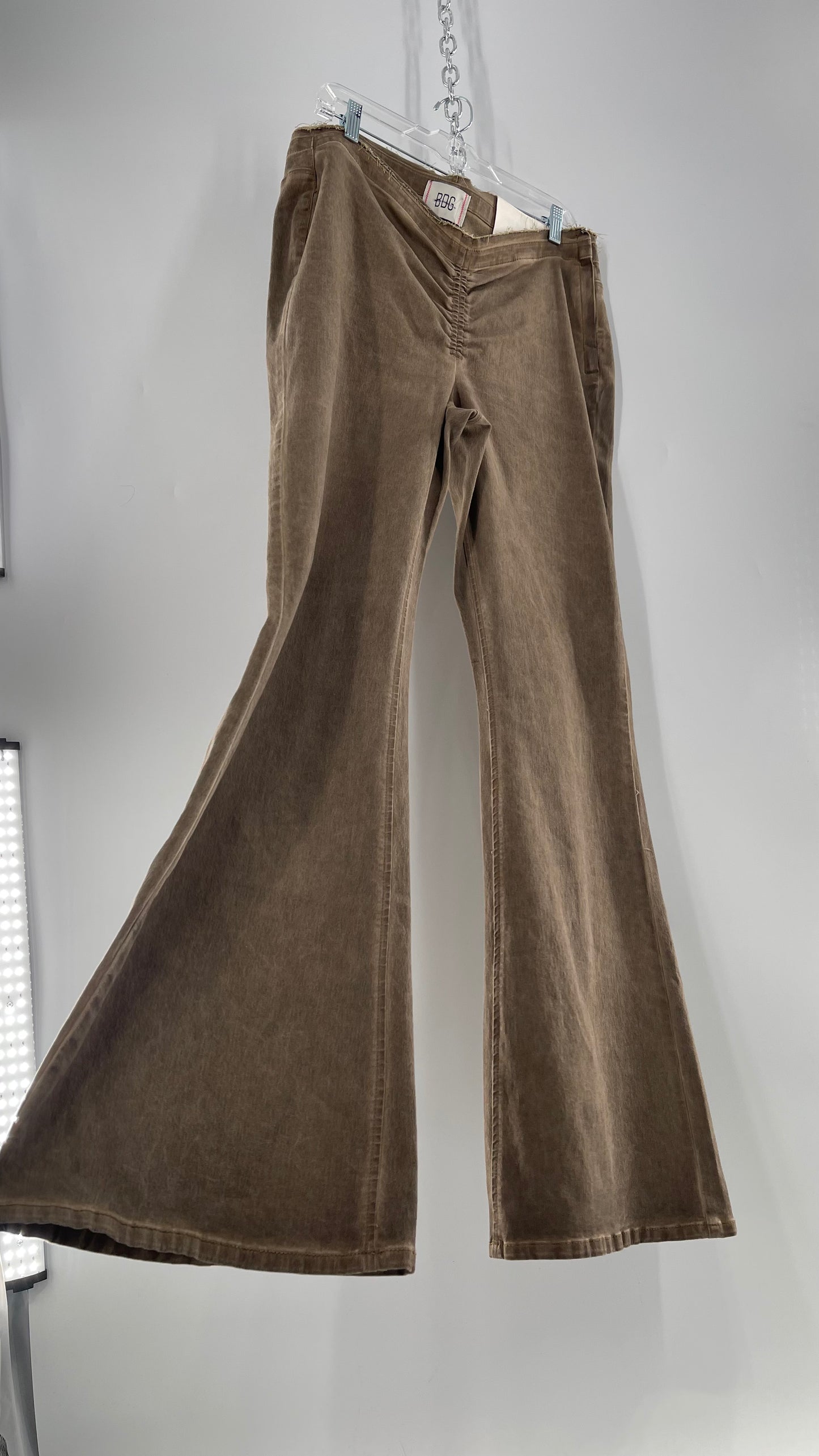 BDG Brown Scrunch Front Kick Flare Bell Bottoms with Side Zipper (33)