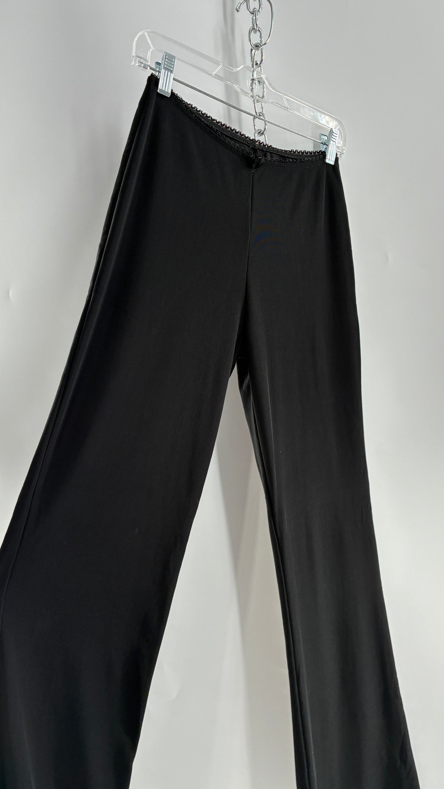 Vintage ACTIVE USA 1990s Black Thick Low Rise Yoga Pants with Bow Front (Medium)