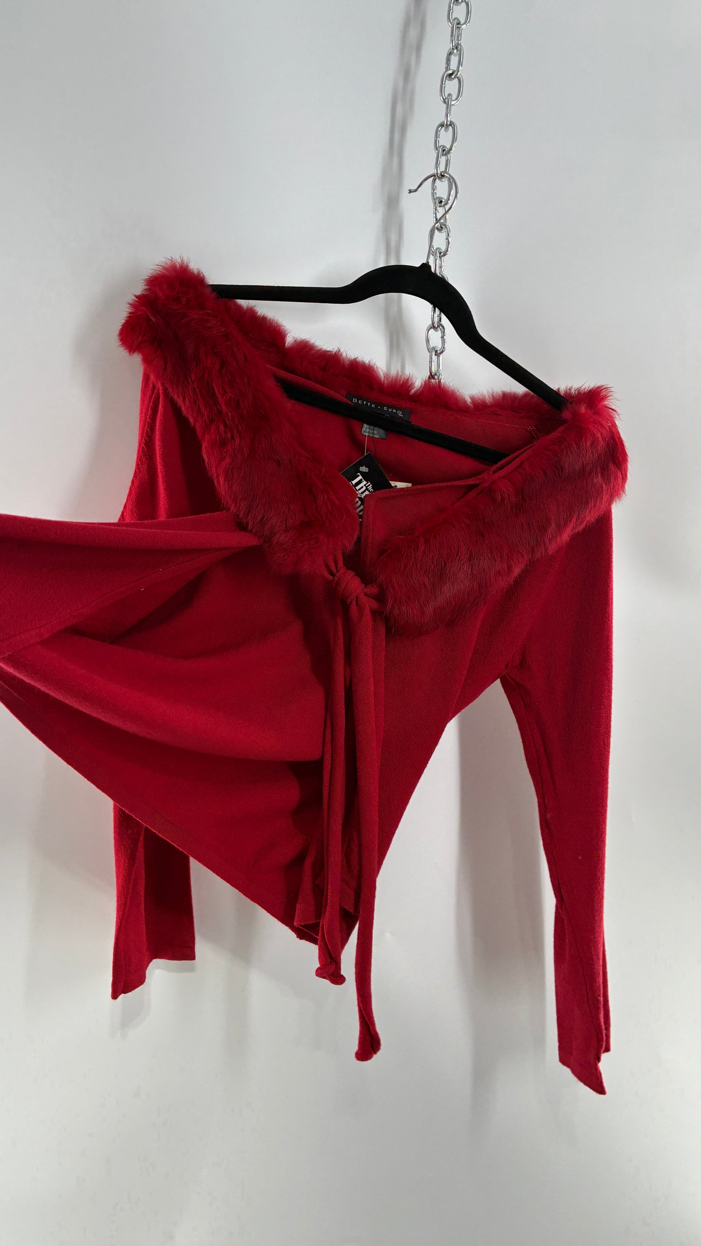 Deadstock Vintage BETTE SUNG Red Tie Bust Cardigan with Genuine Rabbit Fur Collar (Large)