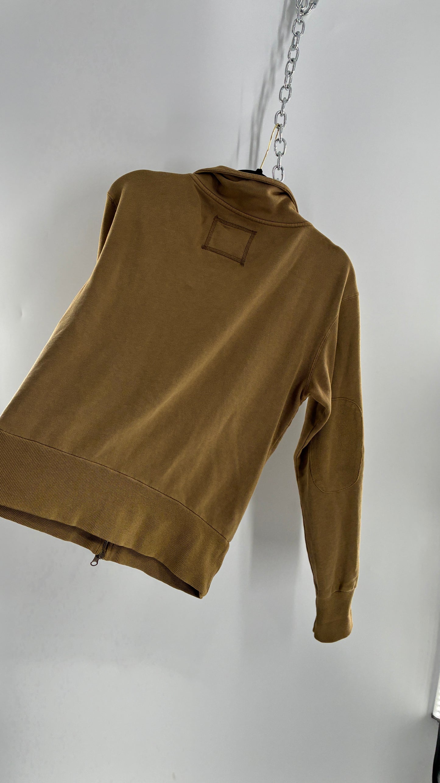 Vintage Cabela’s Tan Zip Front with Patch Details and 2000s Graphic (Large)