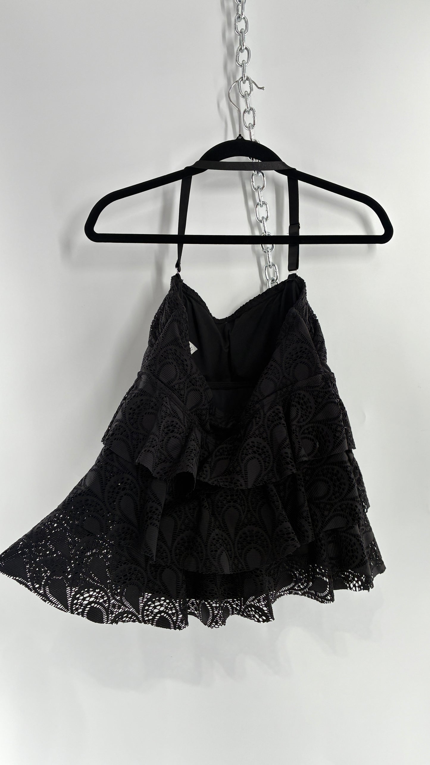 Vintage ISLAND ESCAPE Black Ruffled Heavy Lace Sleeveless with Built in Bra (10)
