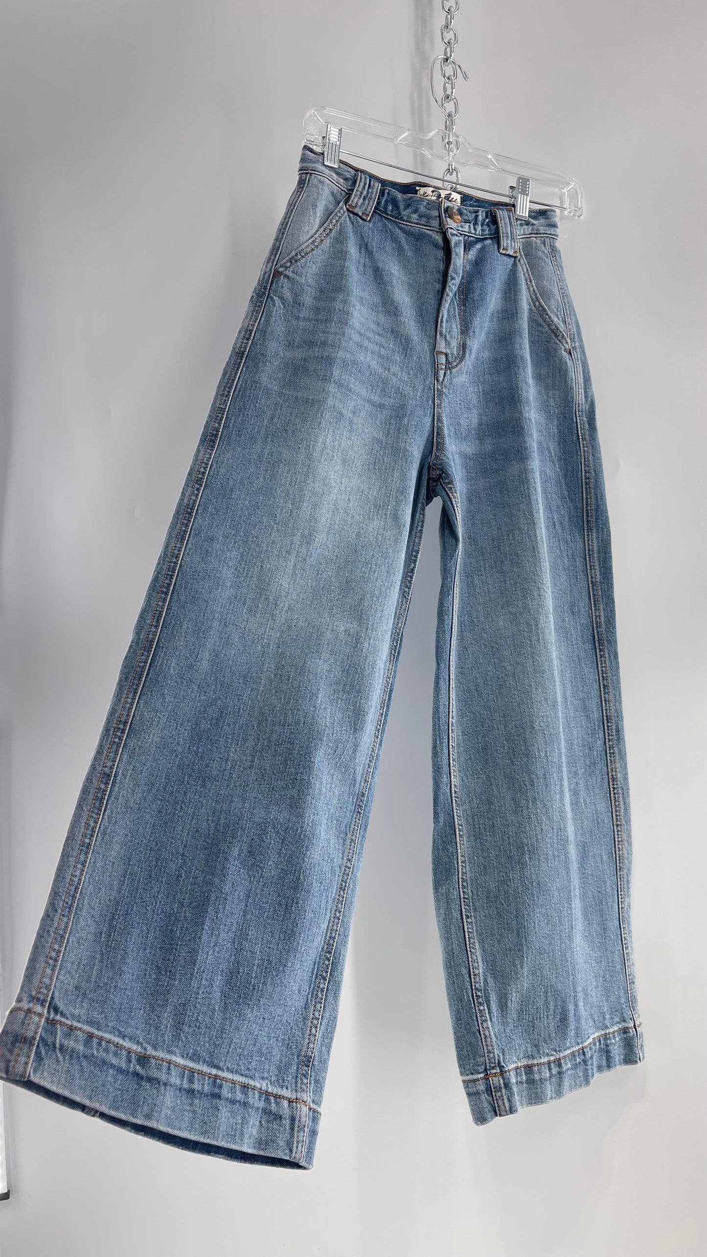 Free People Light Wash Wide Leg Slouchy Jeans (26)