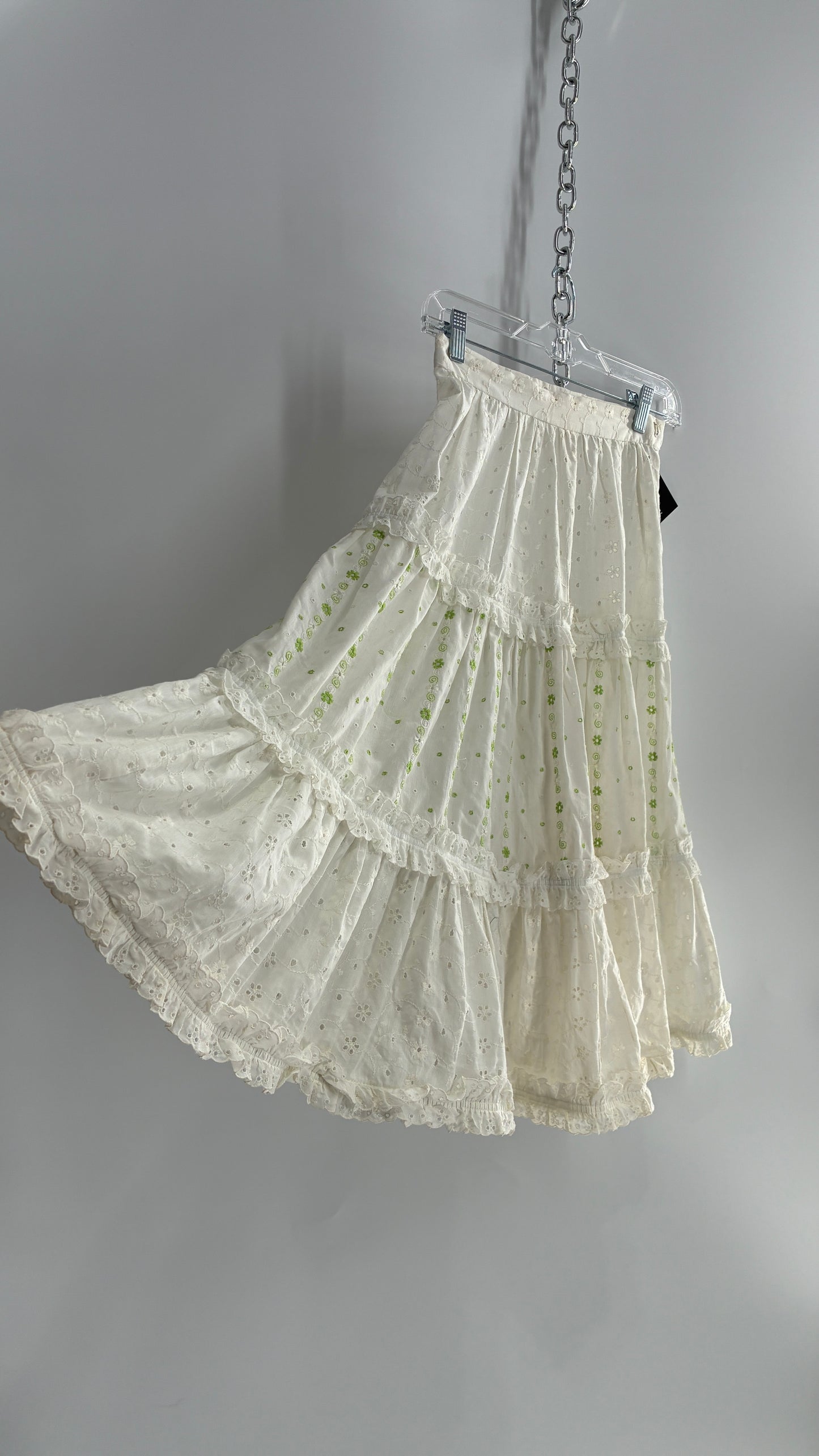 Vintage White Eyelet Lace Tiered Skirt with Ruffled Lace and Green Floral Embroidery (XS)