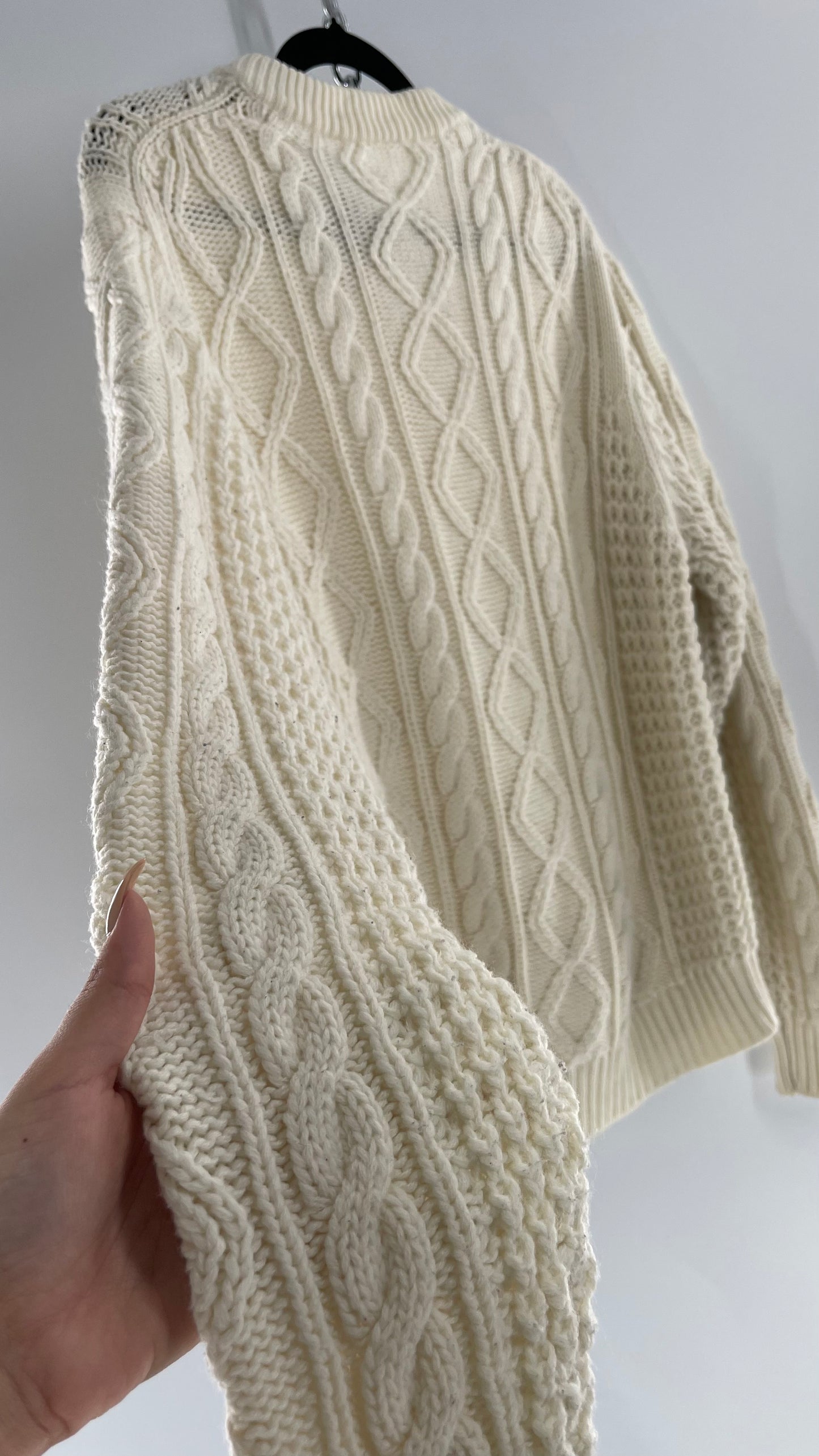 Vintage Ivory Cableknit Slouchy Sweater (Large)