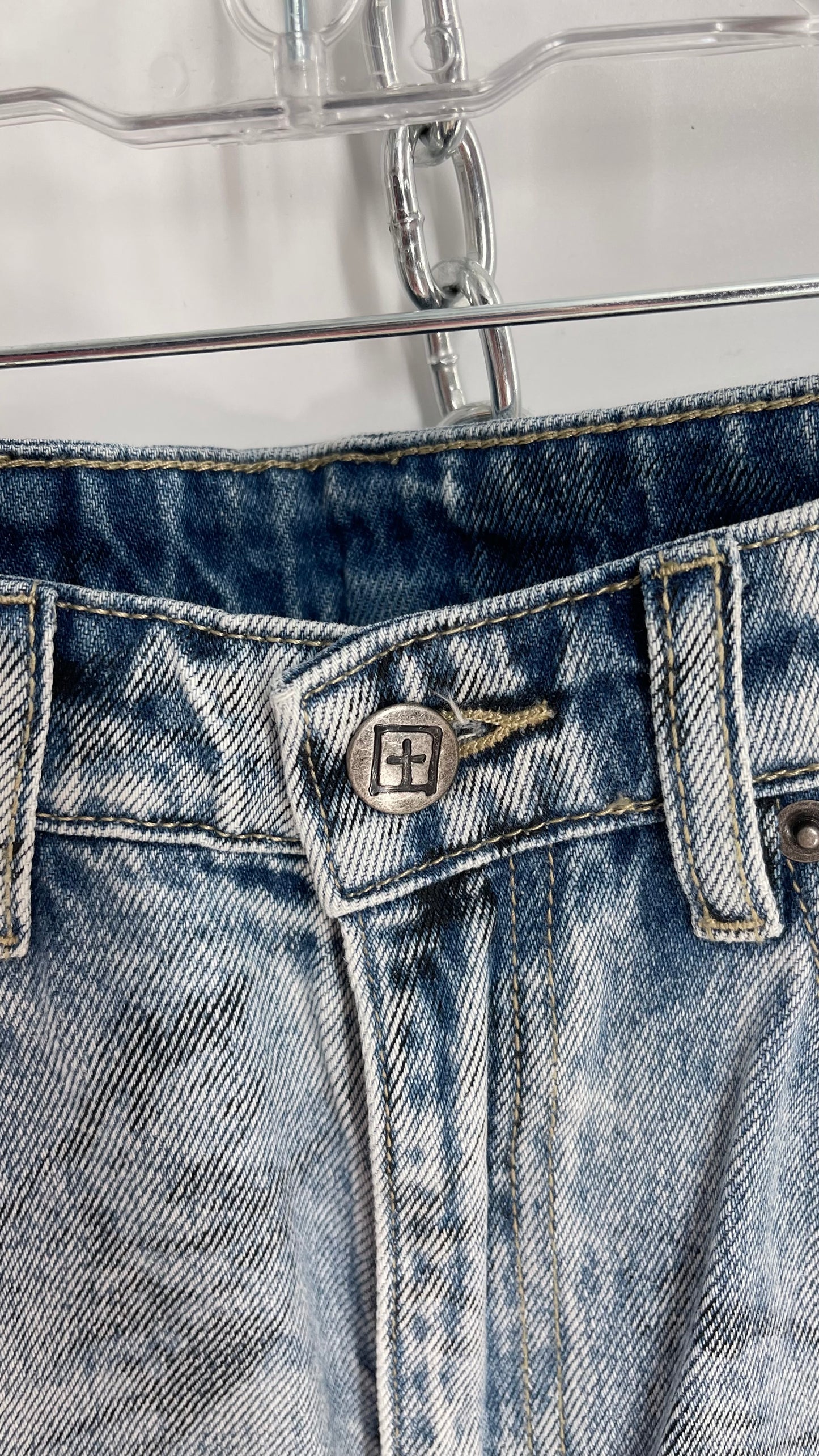 KSUBI Light Wash Butterfly Graphic Jeans with Tags Attached (28)