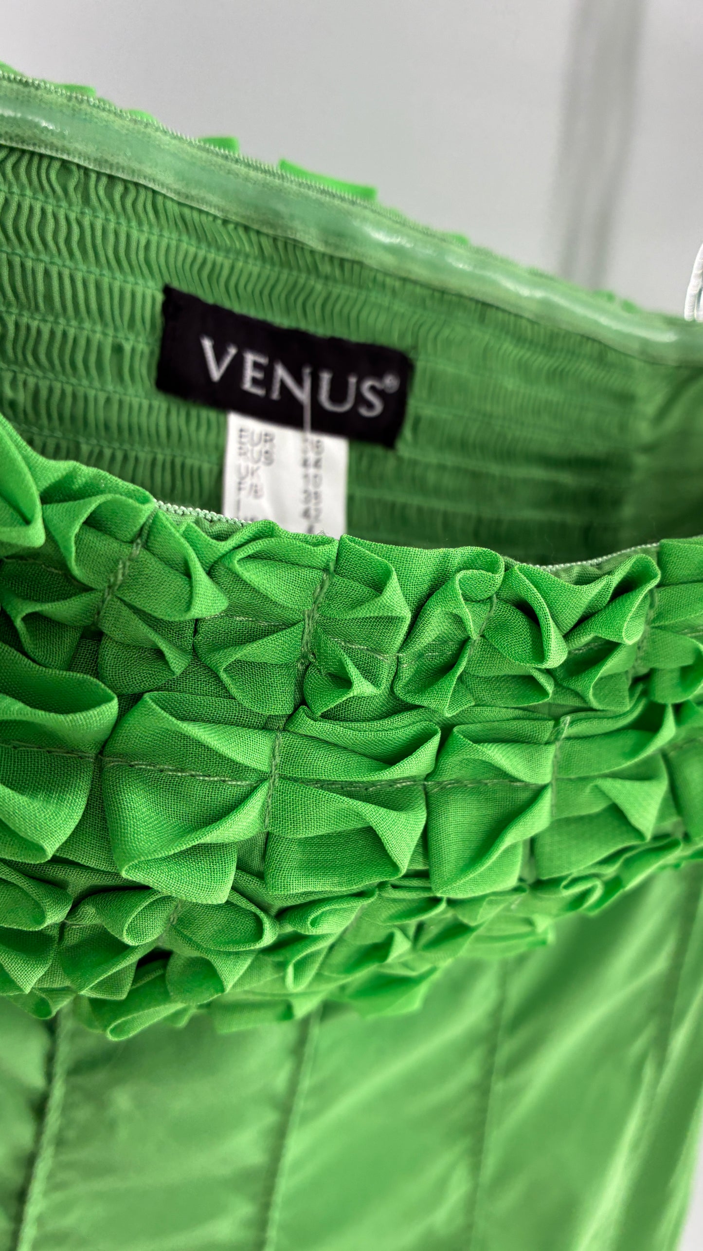 Vintage VENUS Green Pleated Mini Dress with Ruffled Bust Detail and Flared Out Hem (4)