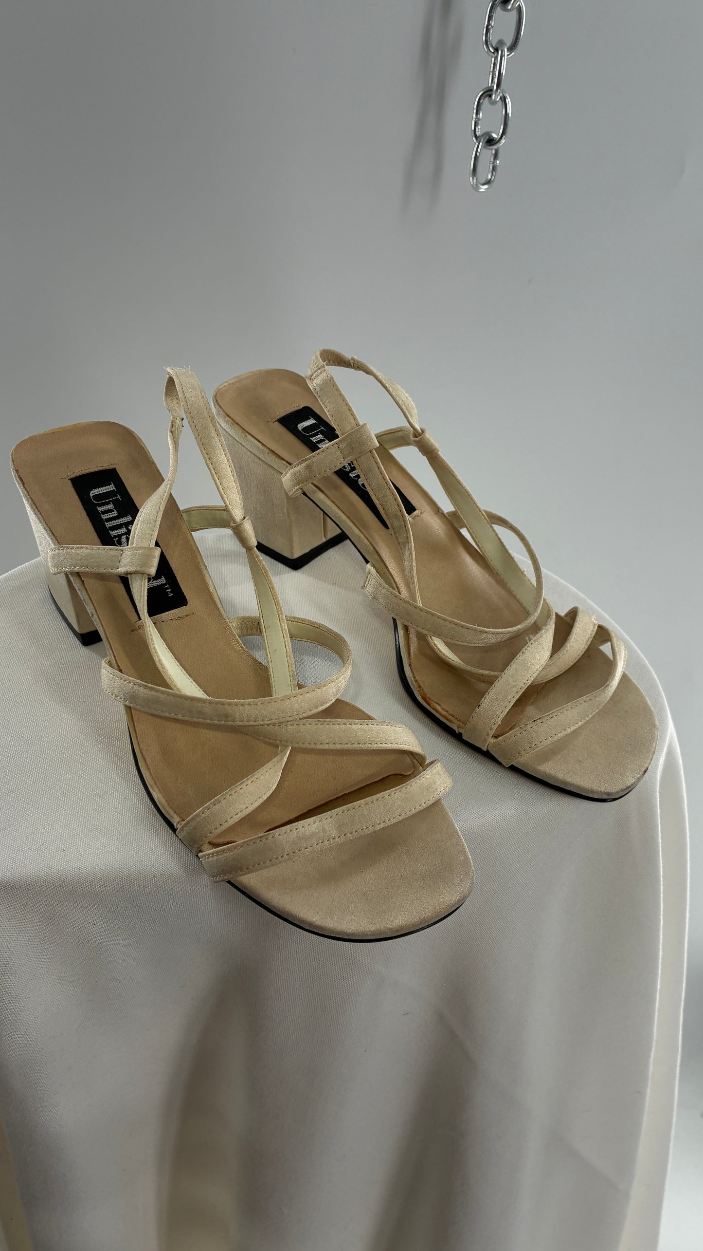 Vintage UNLISTED 1990s Strappy Ivory Block Kitten Heel Sandal (8)