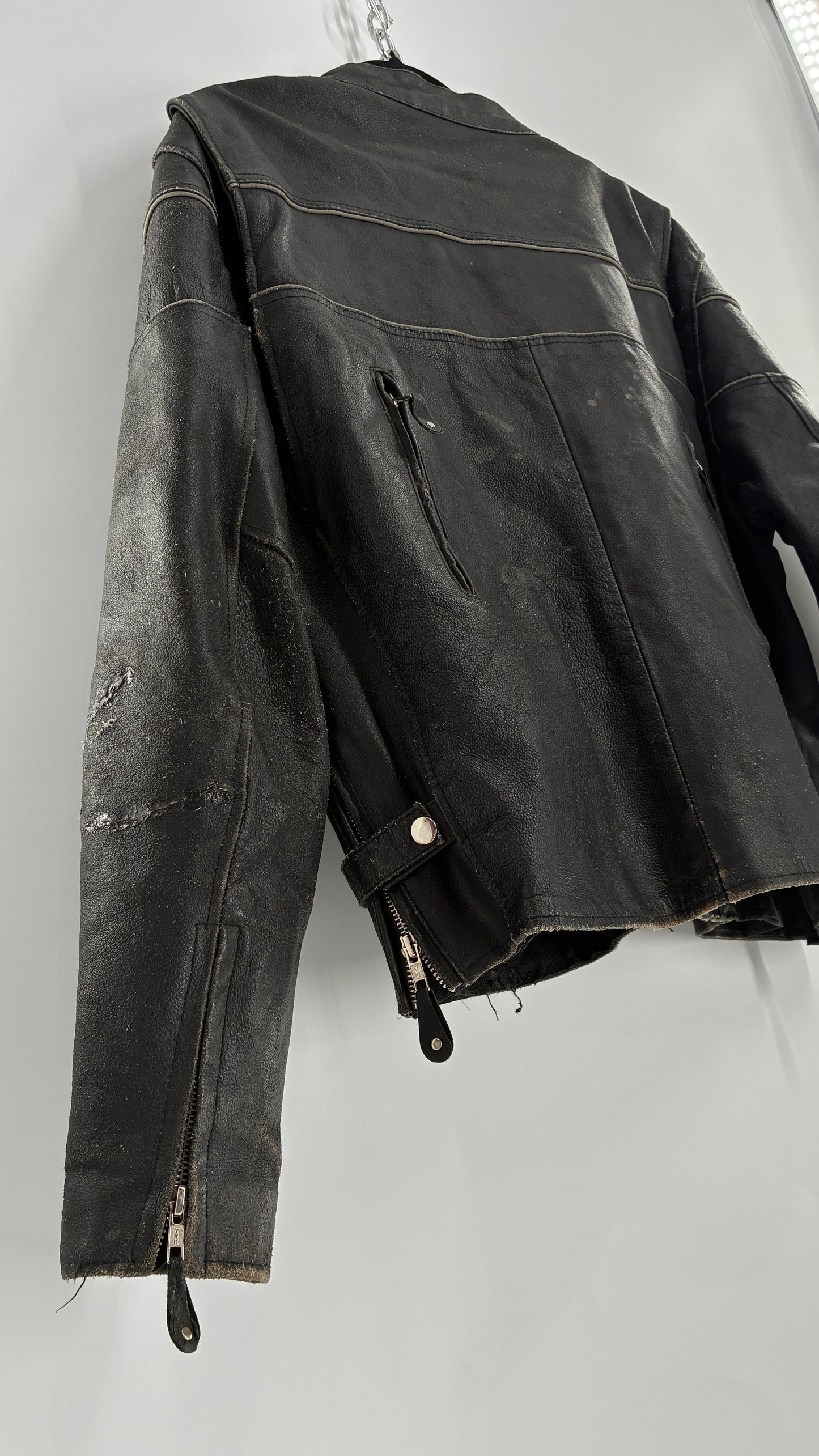 Vintage Distressed Genuine Leather Motorcycle Jacket with Zippered Pockets, Cuffs, and Sides (Large)