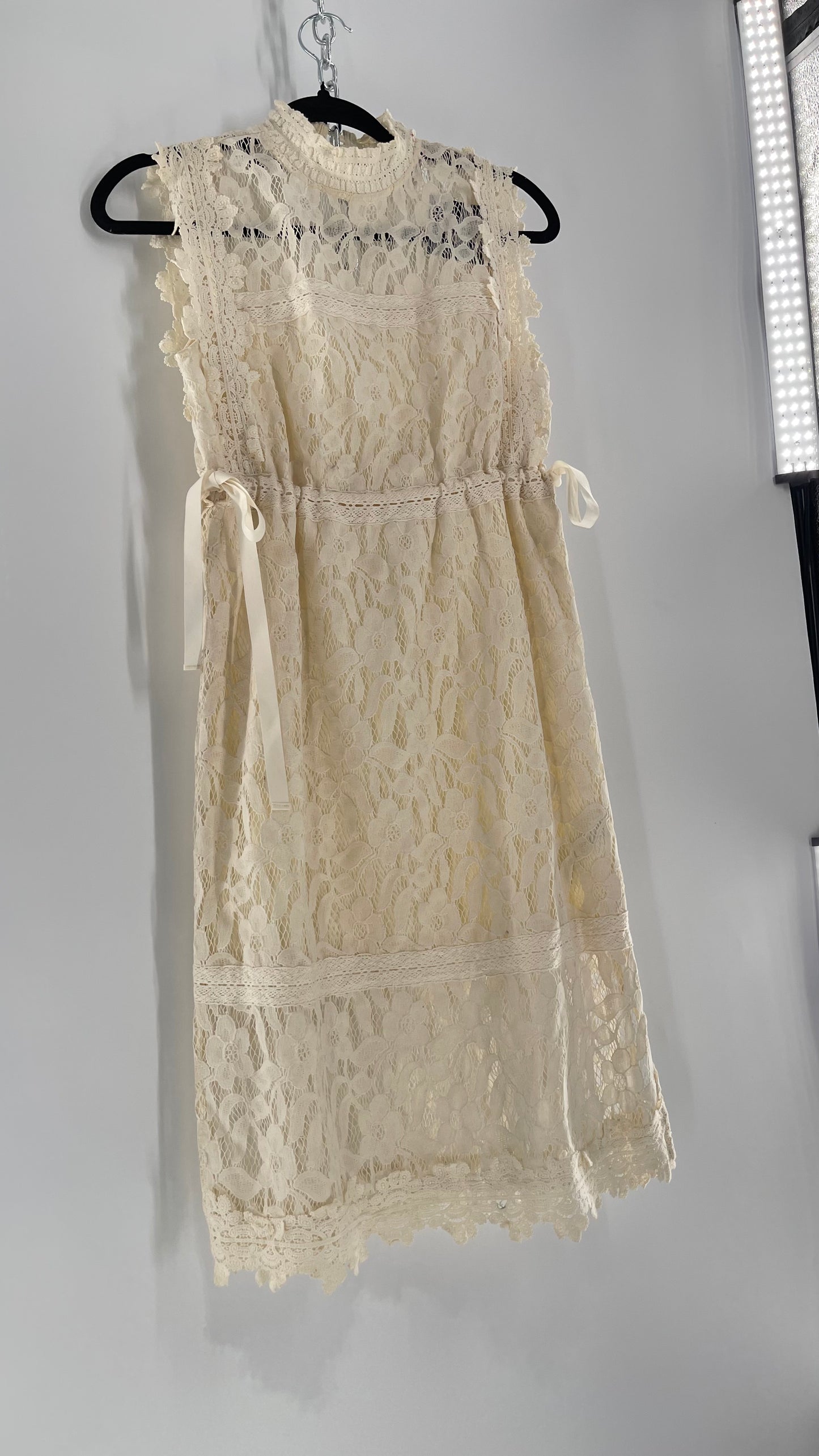 Eri + Ali Anthropologie Velvet Lace MIDI Dress with High Neckline and Side Bow Ties(XS)