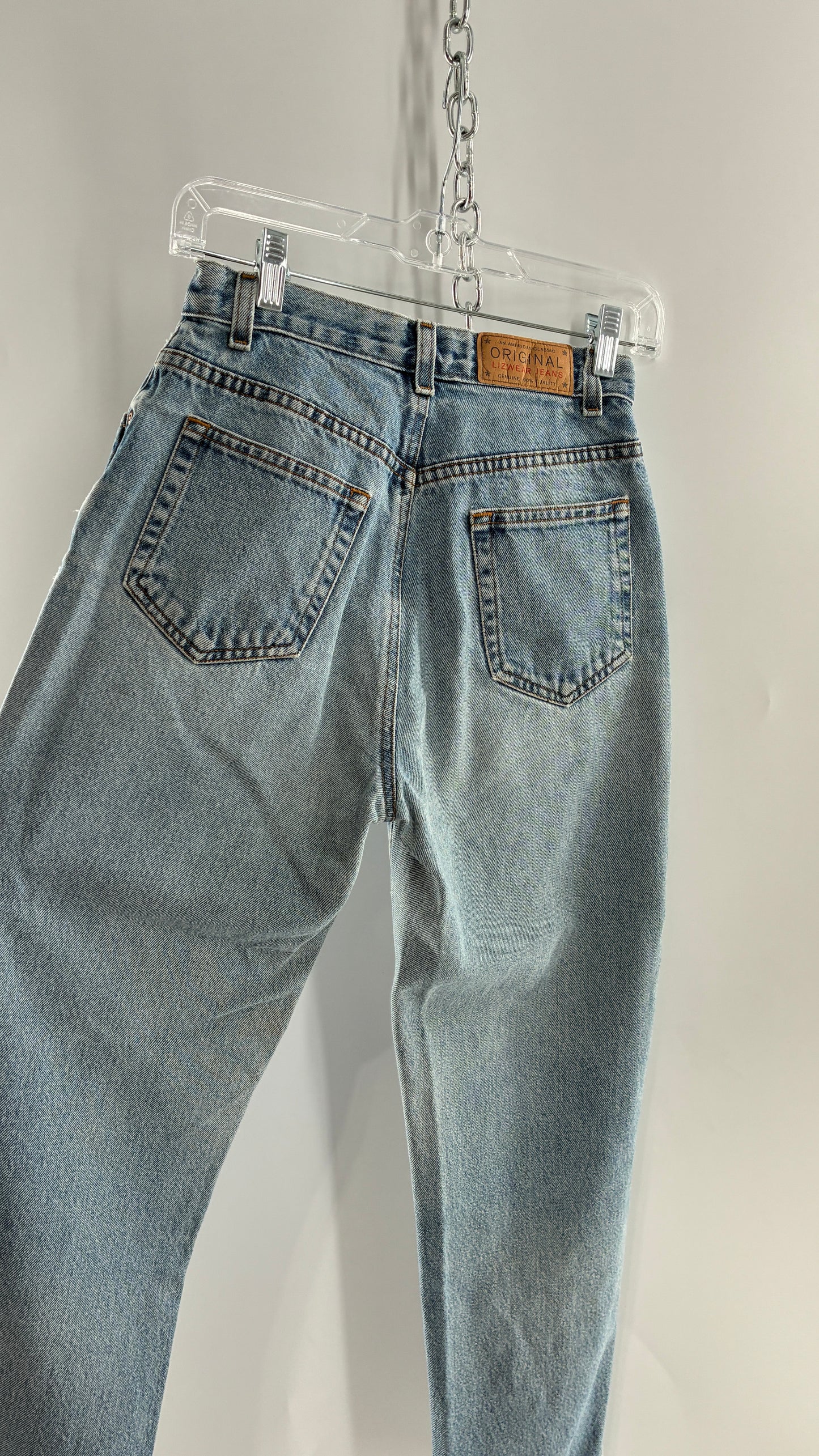 Vintage LIZWEAR Light Wash High Waisted Mom Jeans (4 Petite Short)