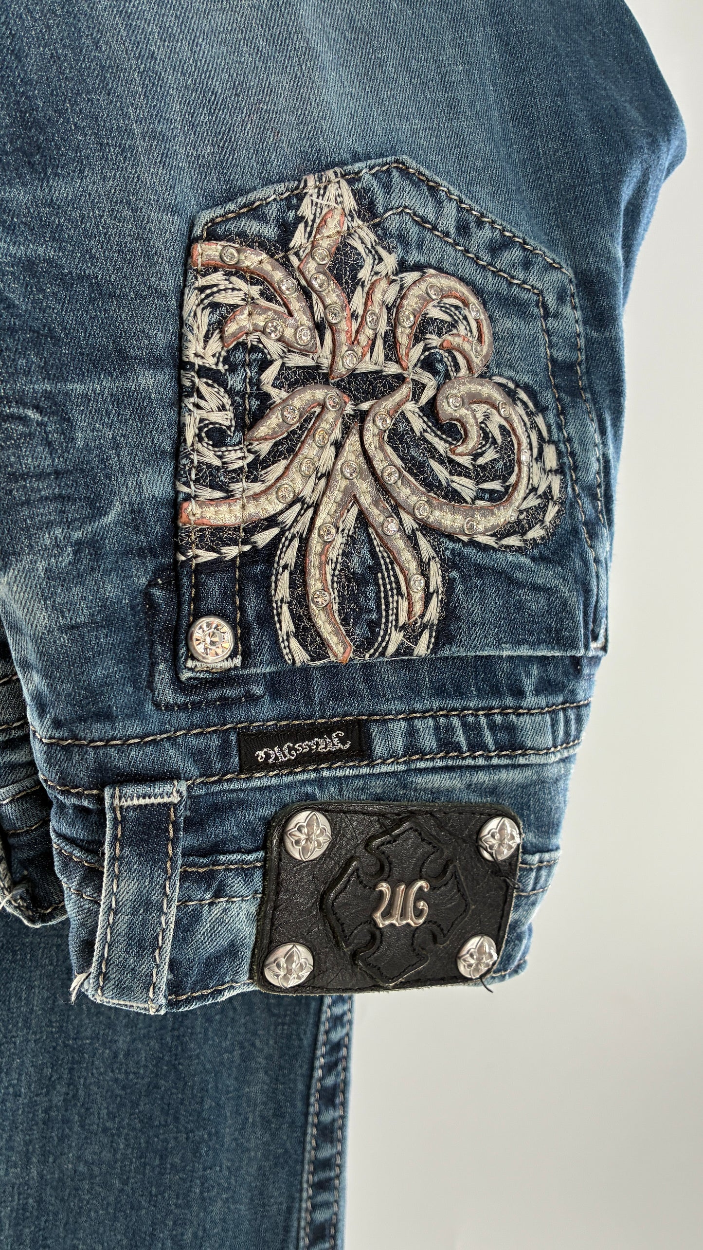 Vintage MISSME Kick Flare Jeans with Embroidered Pockets with Rhinestone Detailing (28)