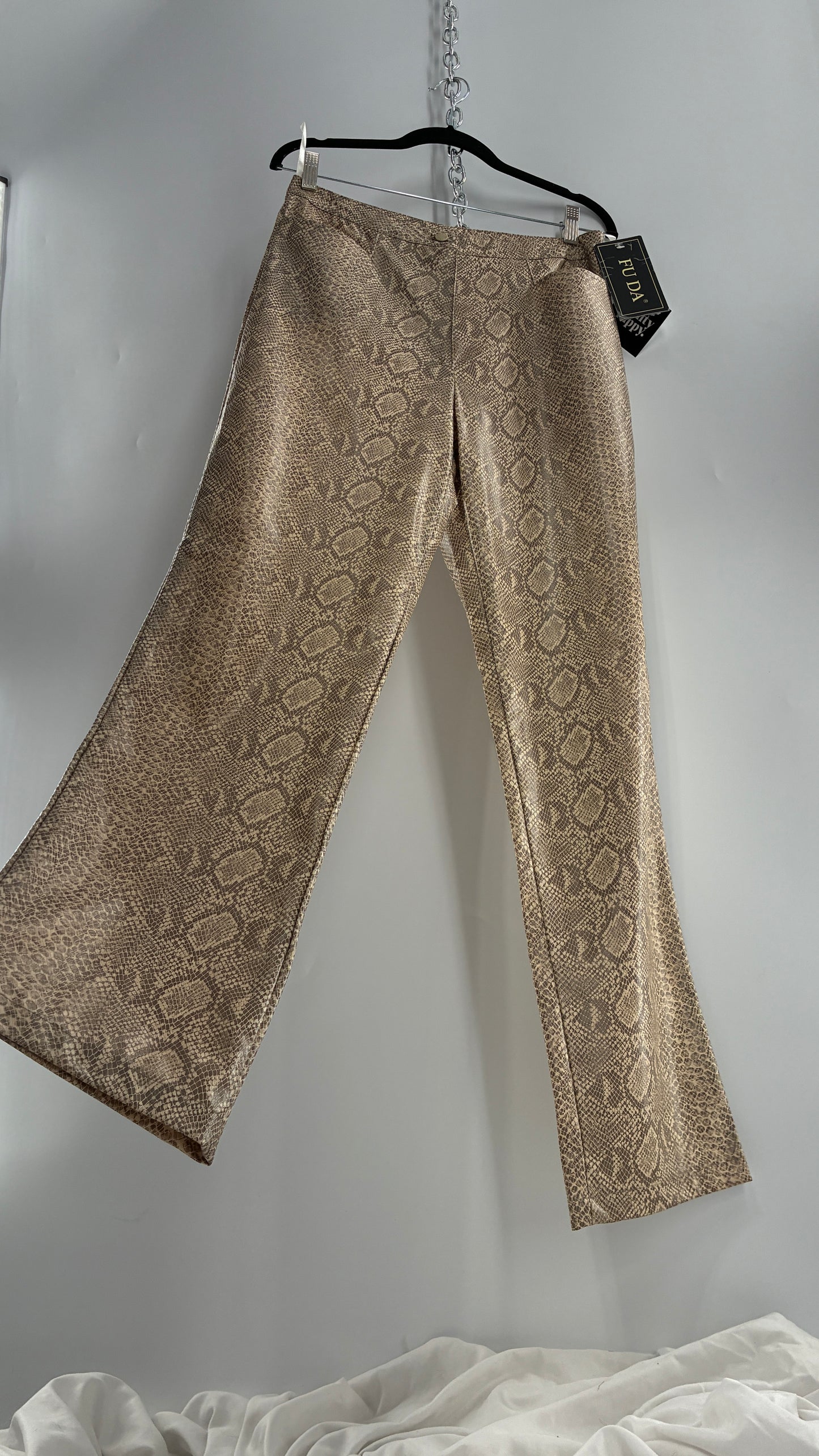 Deadstock Vintage FUDA Vegan Leather Snakeskin Patterned Straight Legs (10)