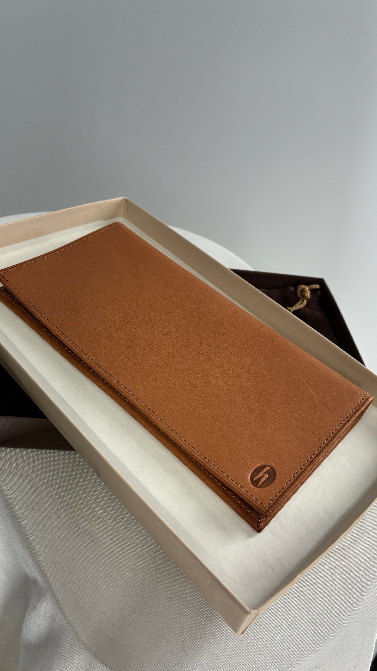 Vintage Hartmann Brown Leather Wallet with Paperwork and Original Box