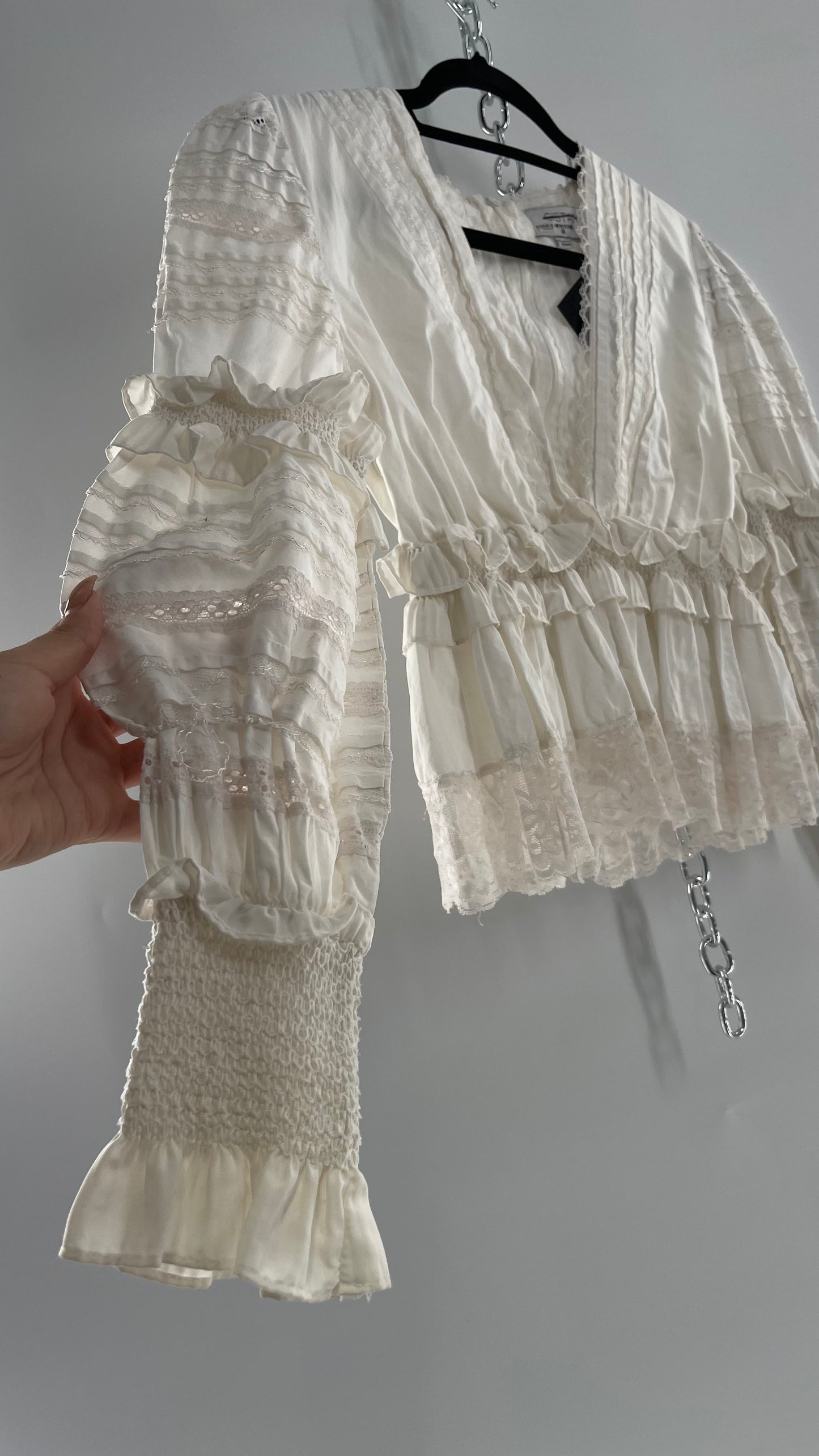 CISTAR NEW YORK White Balloon Sleeve Blouse Adorned in Delicate Ruffled and Lace (Medium)