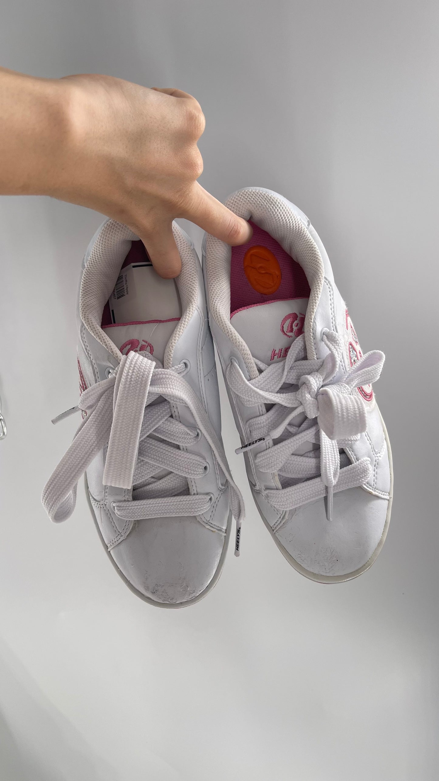 Vintage Scuffed Up White Pink Glitter Heelys (7)