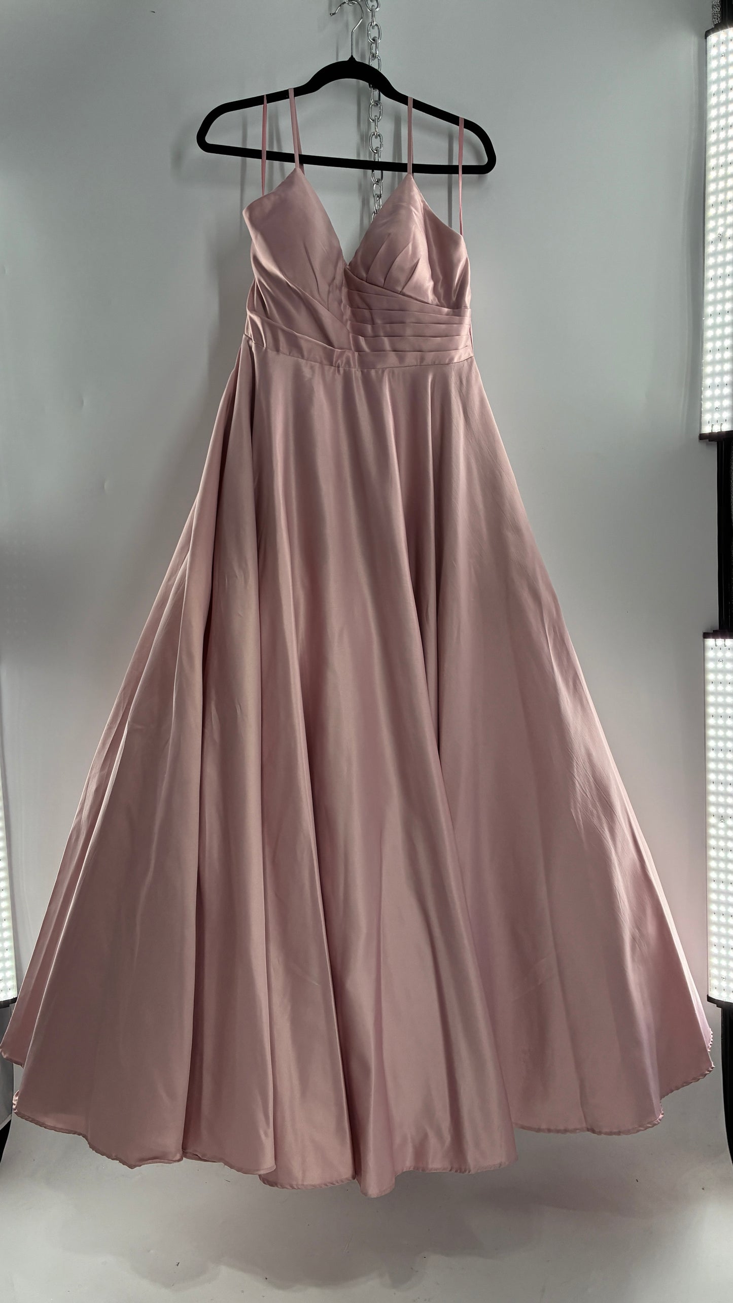 Vintage DANCING QUEEN Dusty Pink Voluminous Ballgown with Multiple Layers of Tulle (XL)