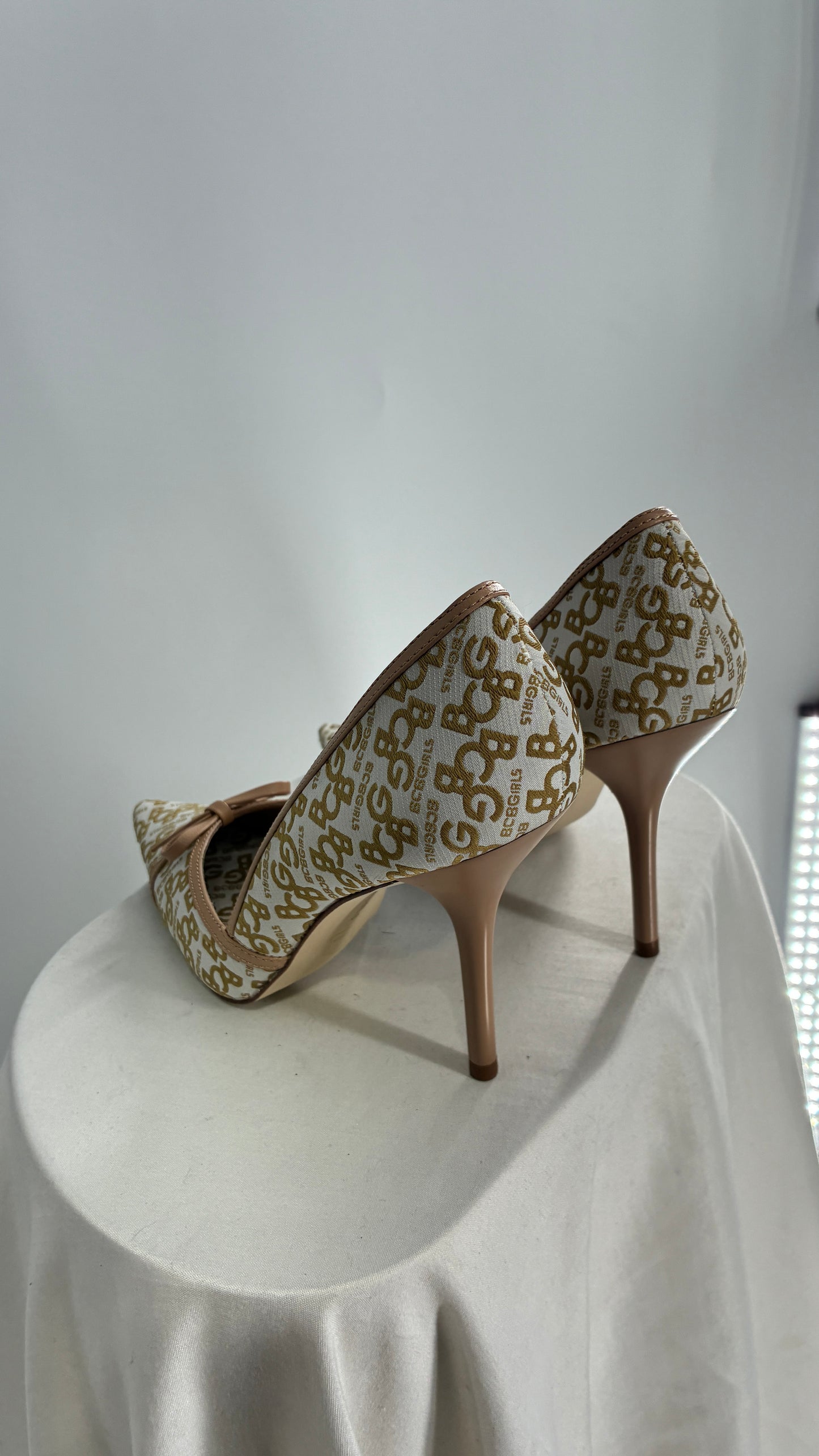 Vintage BCBG All Over Monogram Pointed Toe Heels with Leather Bows and Piping (5.5)