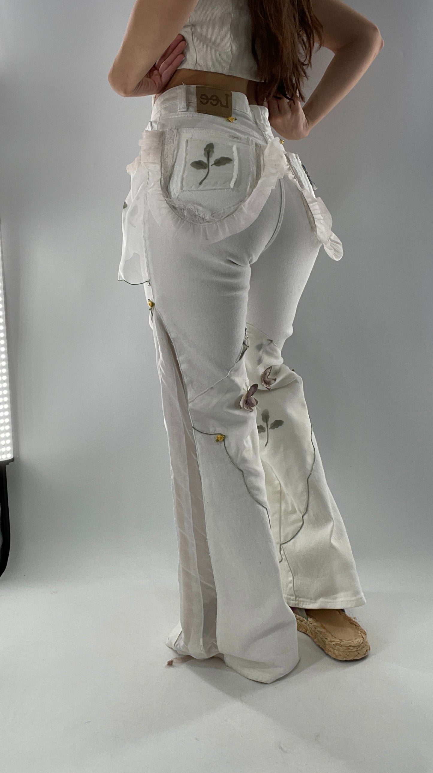 Remade Upcycled Lee White Jeans with Drawstring Adjustable Length, Lace Trim Pockets, Embroidery and Appliqué Details (27)