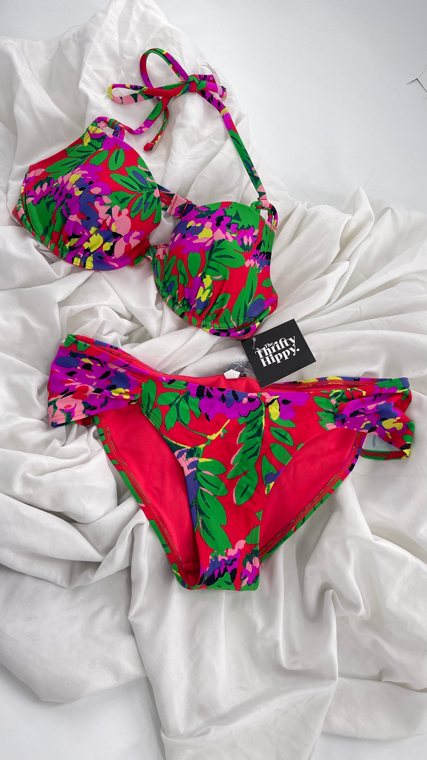 AERIE 2pc Set Red Underwire Top and Scalloped Waistline Bottoms (36B/M)