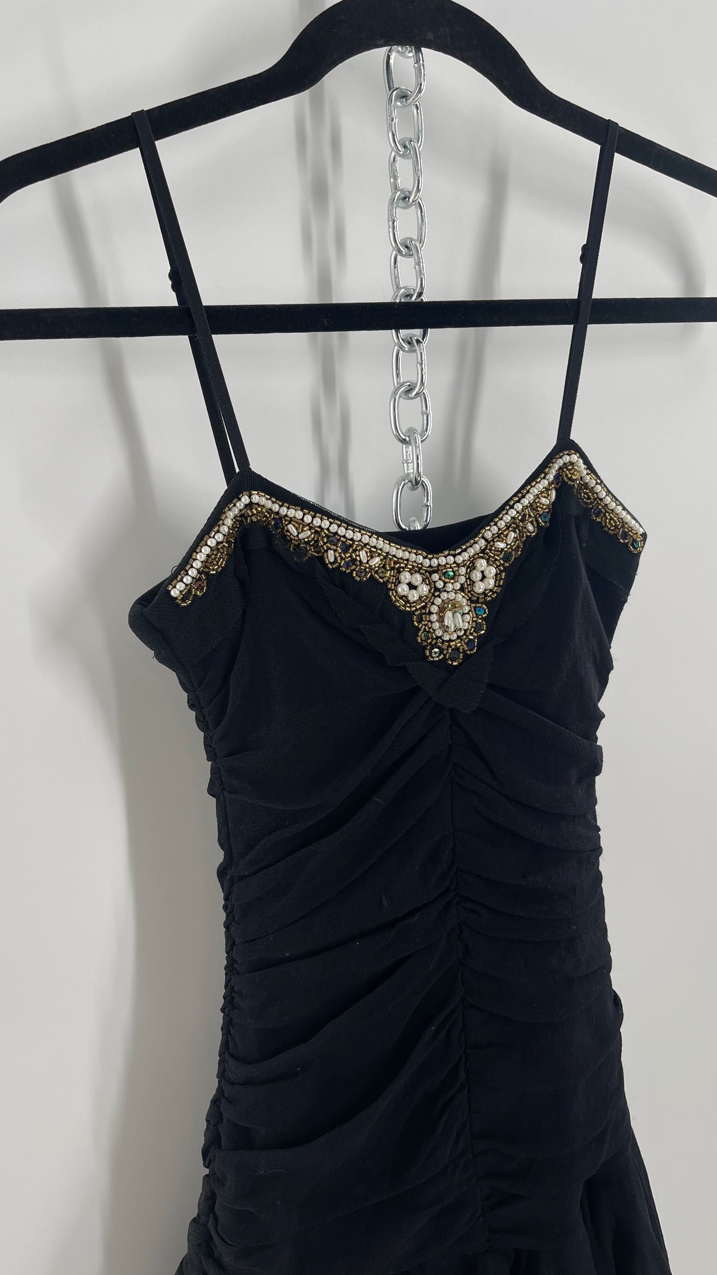 Um Deix Trois - Saks Fifth Avenue - Vintage - Black Sleeveless Dress Ruched Bodice With Beaded Neckline ( Size 14 )