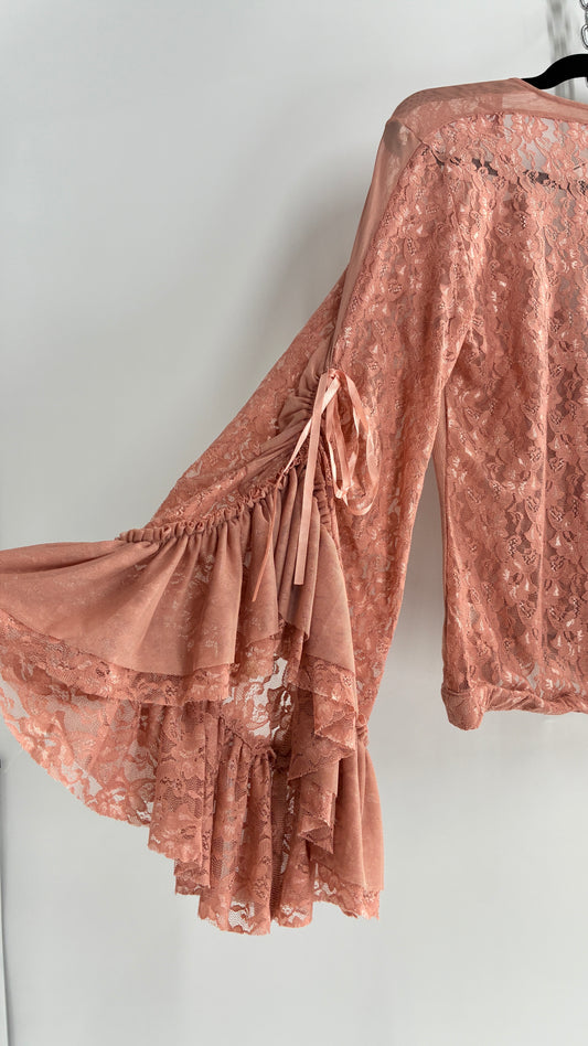 Vintage VENUS Blush Pink Lace Blouse with Voluminous Multi-Layer Bell Sleeves (Medium)