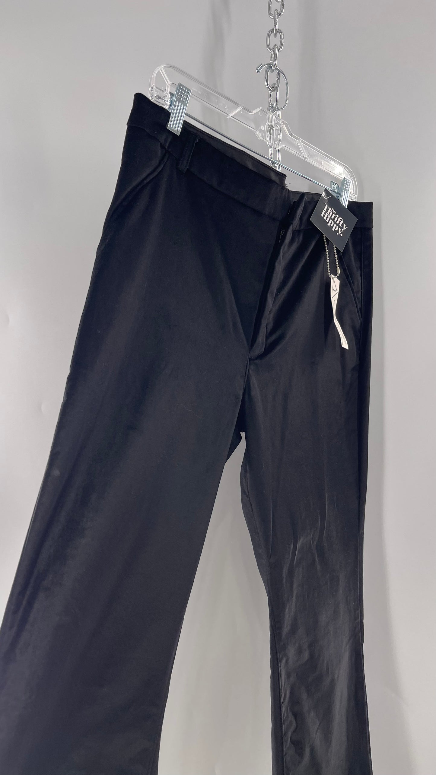 BLANK NYC Black Velvet Kick Flares (31) tá