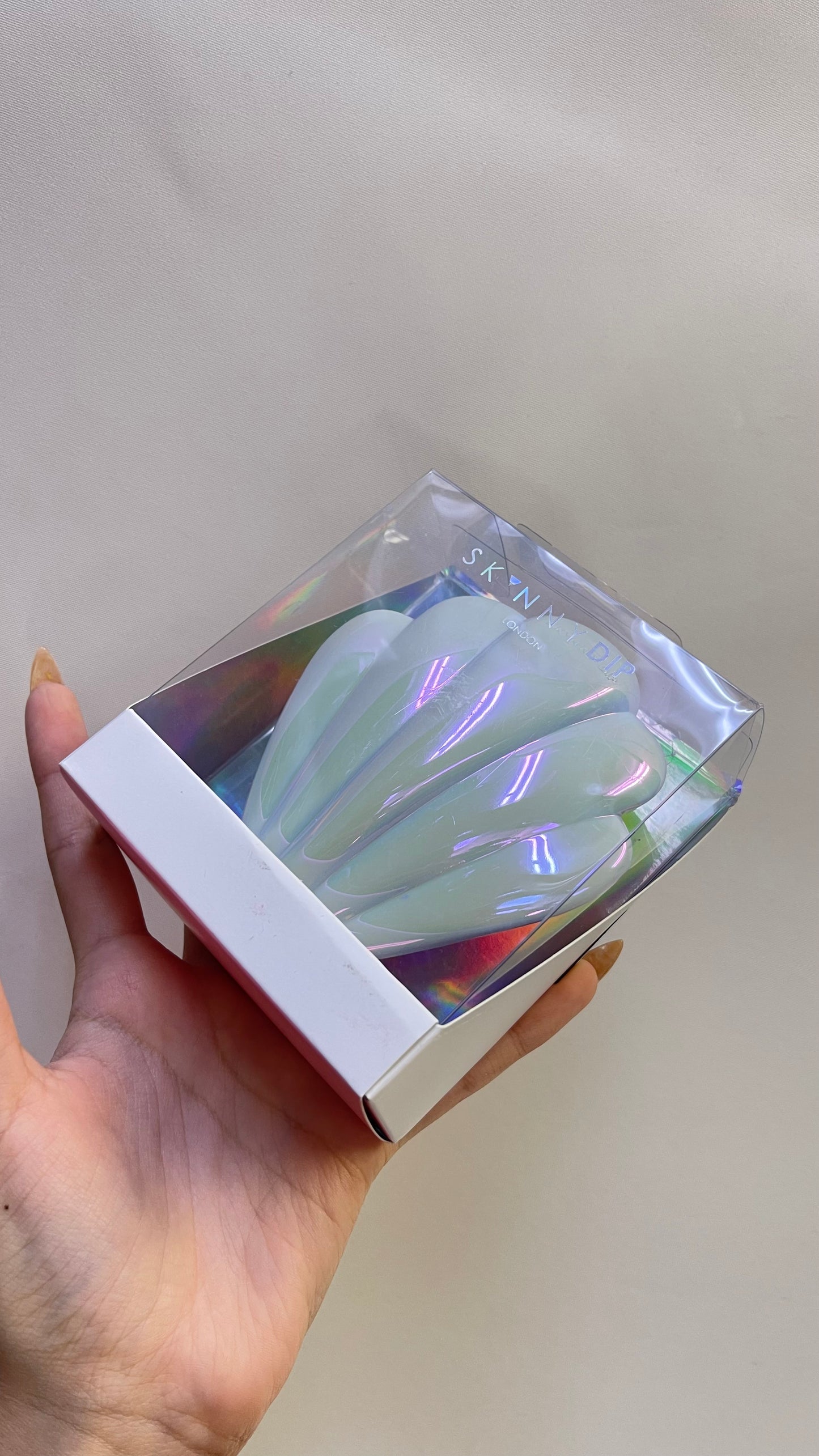 Urban Outfitters SKINNYDIP Seashell Brush