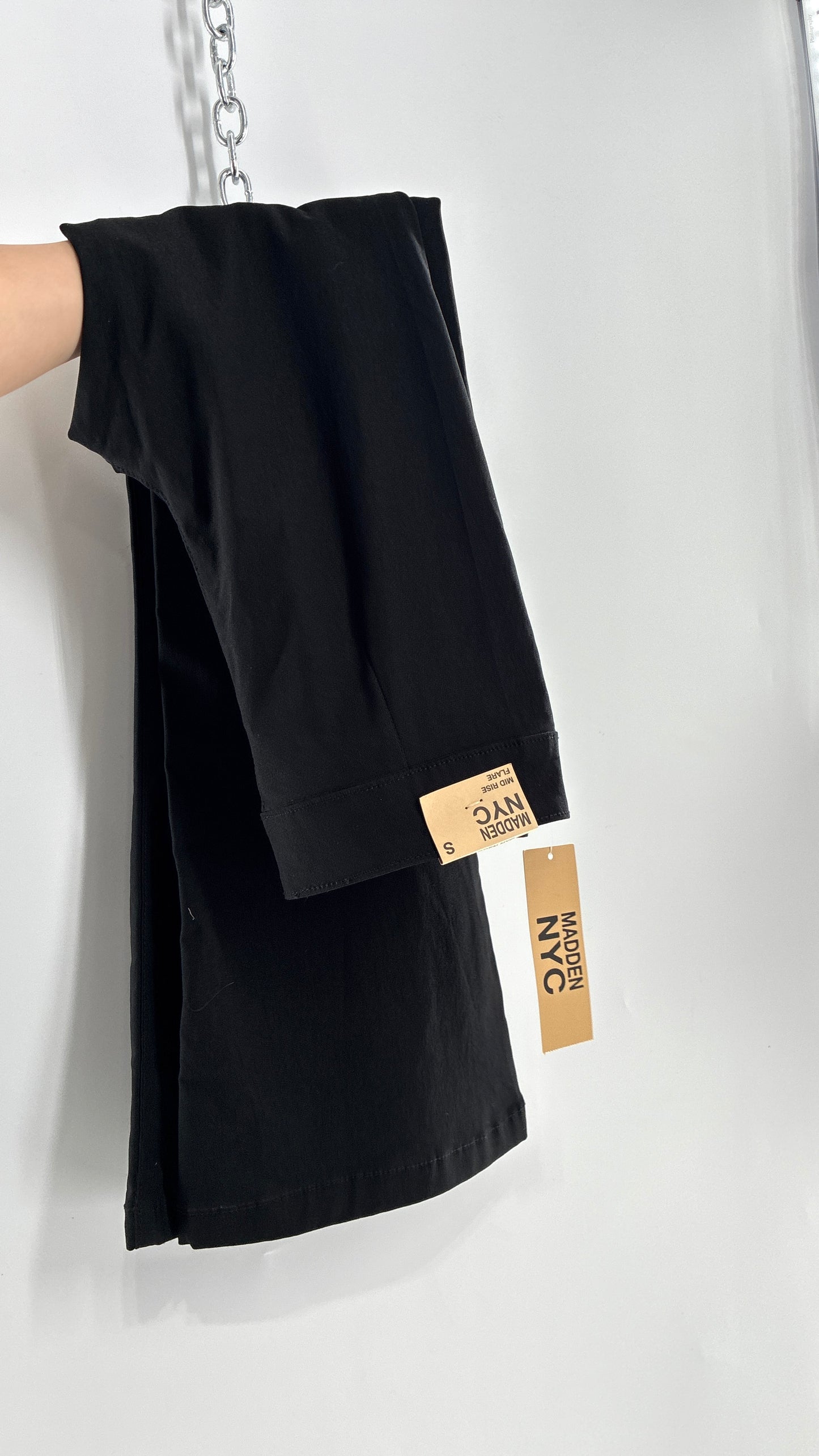 Deadstock Vintage MADDEN NYC Stretchy Black Mid Rise Flare (Small)