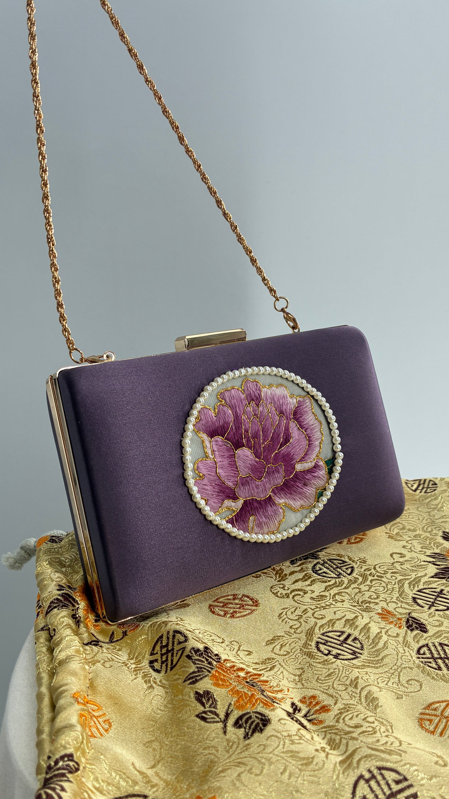 Vintage Hand Embroidered Flower Purse with Pearl Detailing