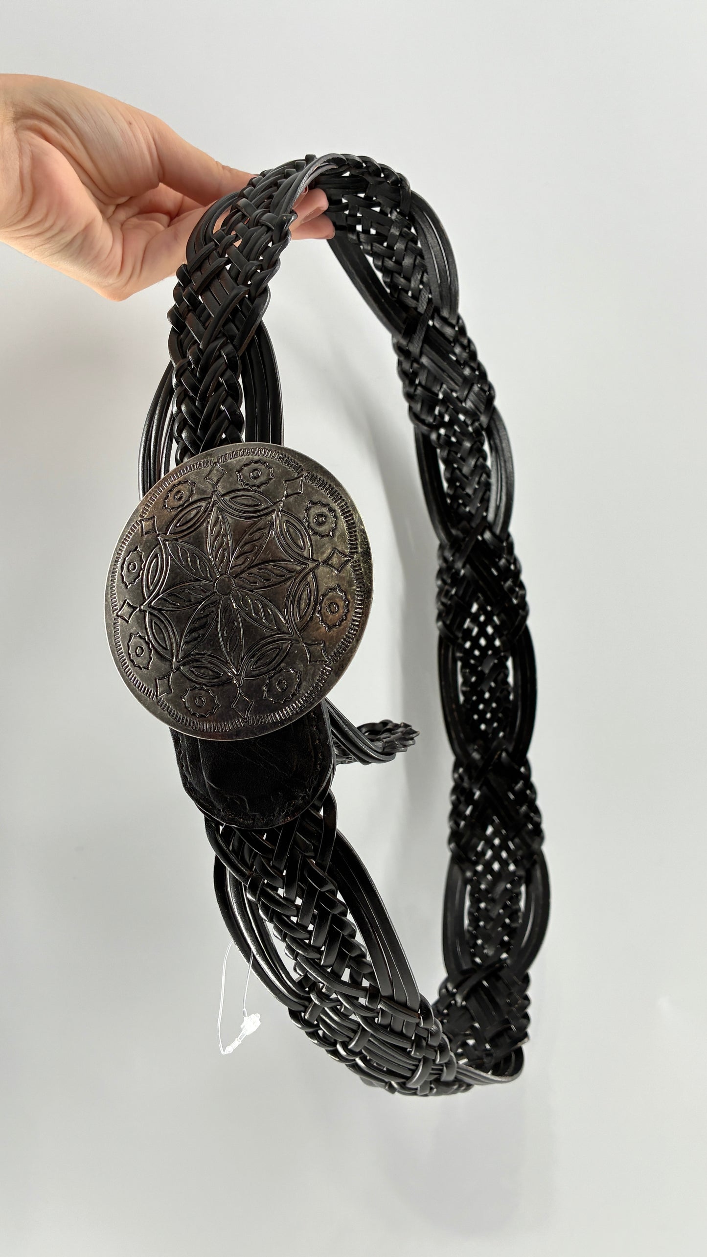 Vintage New York & Company Black Braided Leather Belt with Engraved Metal Buckle (Medium)
