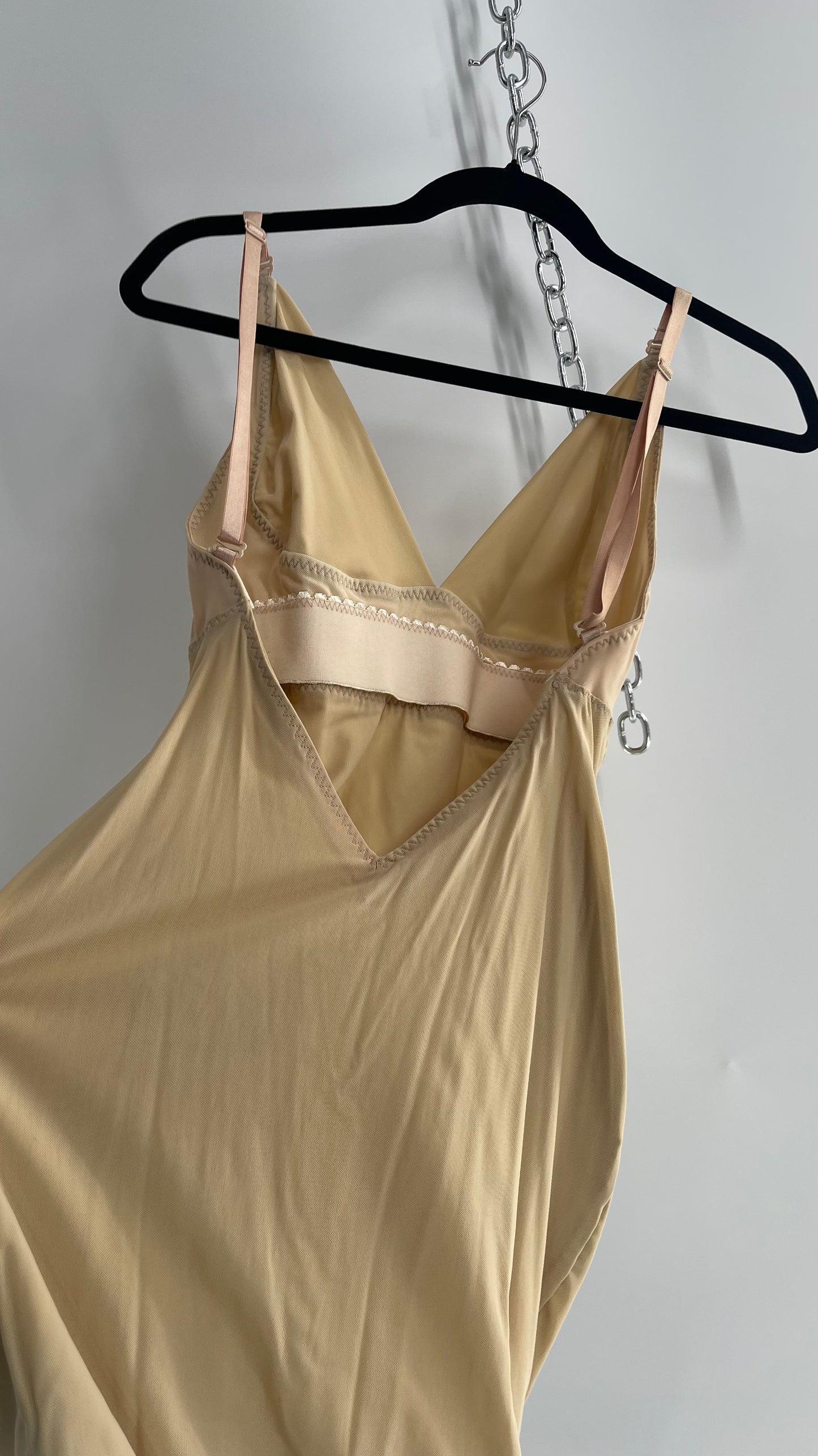 Yummie Beige Two Faced Tech Control Shapewear Mini (Large)